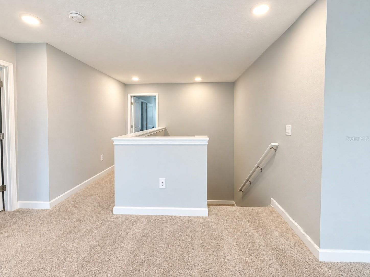 Second floor landing. - 1516 BUNKER DR, DAVENPORT