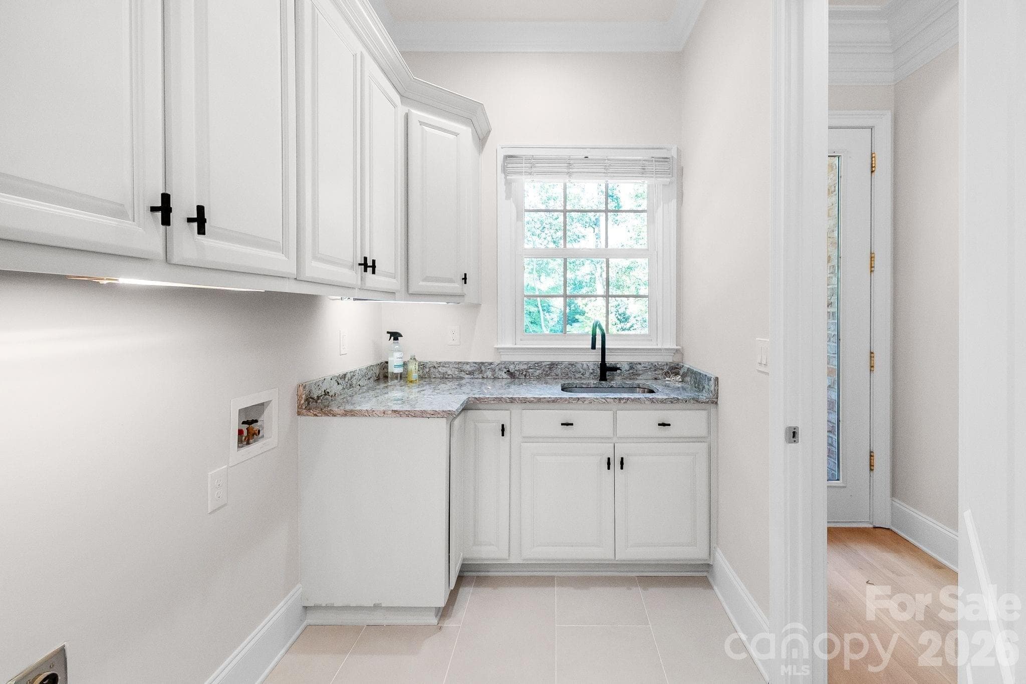 Single Family Residence at 6052 Oxfordshire Road, Waxhaw, photo 23 of 48