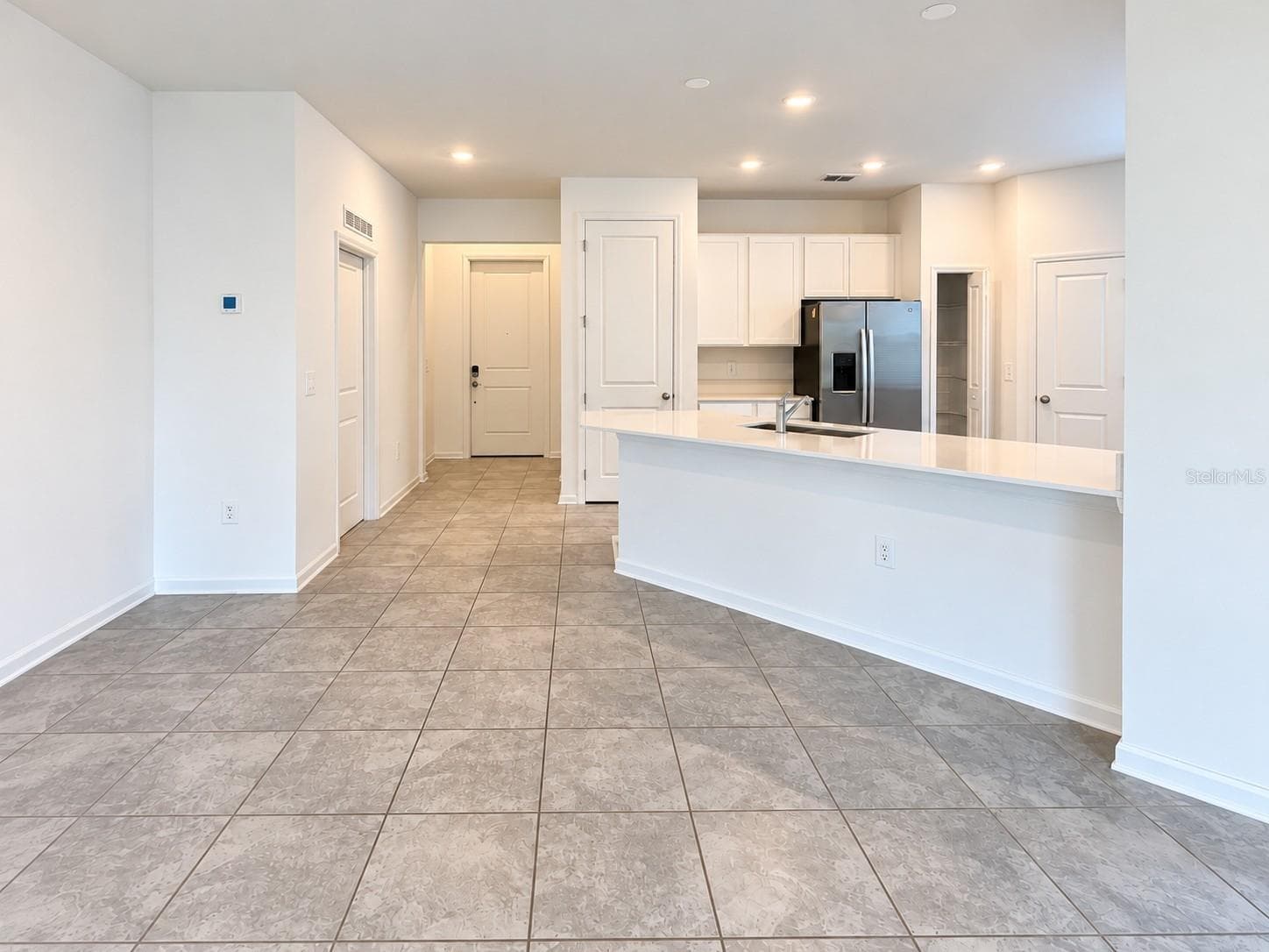 Living to kitchen view - 546 HATTERAS RD, DAVENPORT