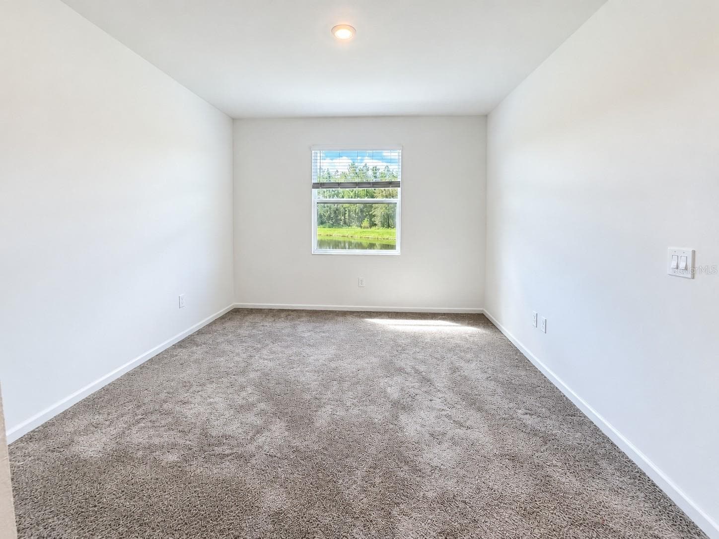Primary bedroom - 546 HATTERAS RD, DAVENPORT