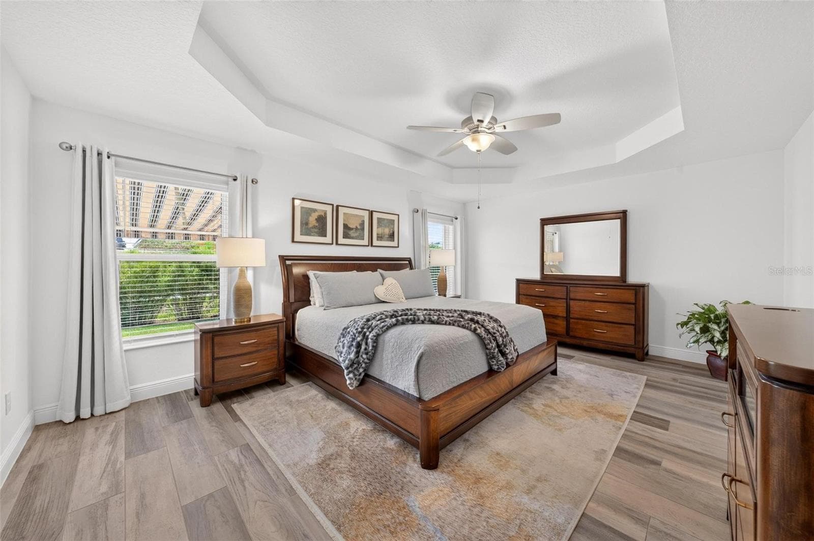 Single Family Residence at 912 HUBBARD LOOP, THE VILLAGES, photo 16 of 48