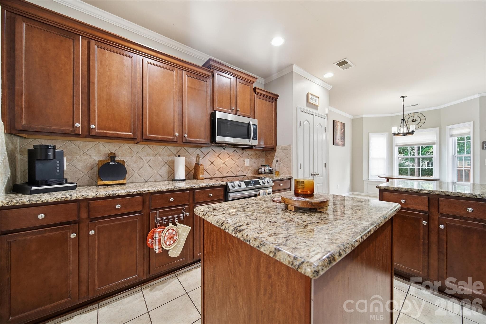 Single Family Residence at 521 Stowe Road, Belmont, photo 13 of 43