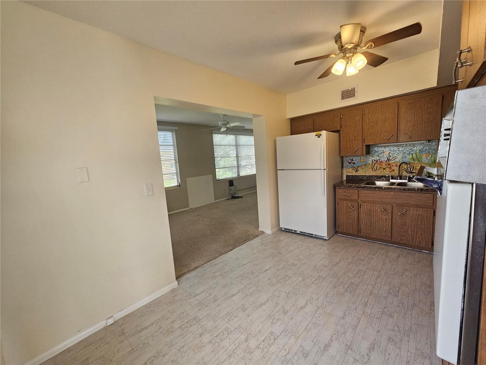 Condominium at 2070 WORLD PARKWAY BLVD #22, CLEARWATER, photo 3 of 70