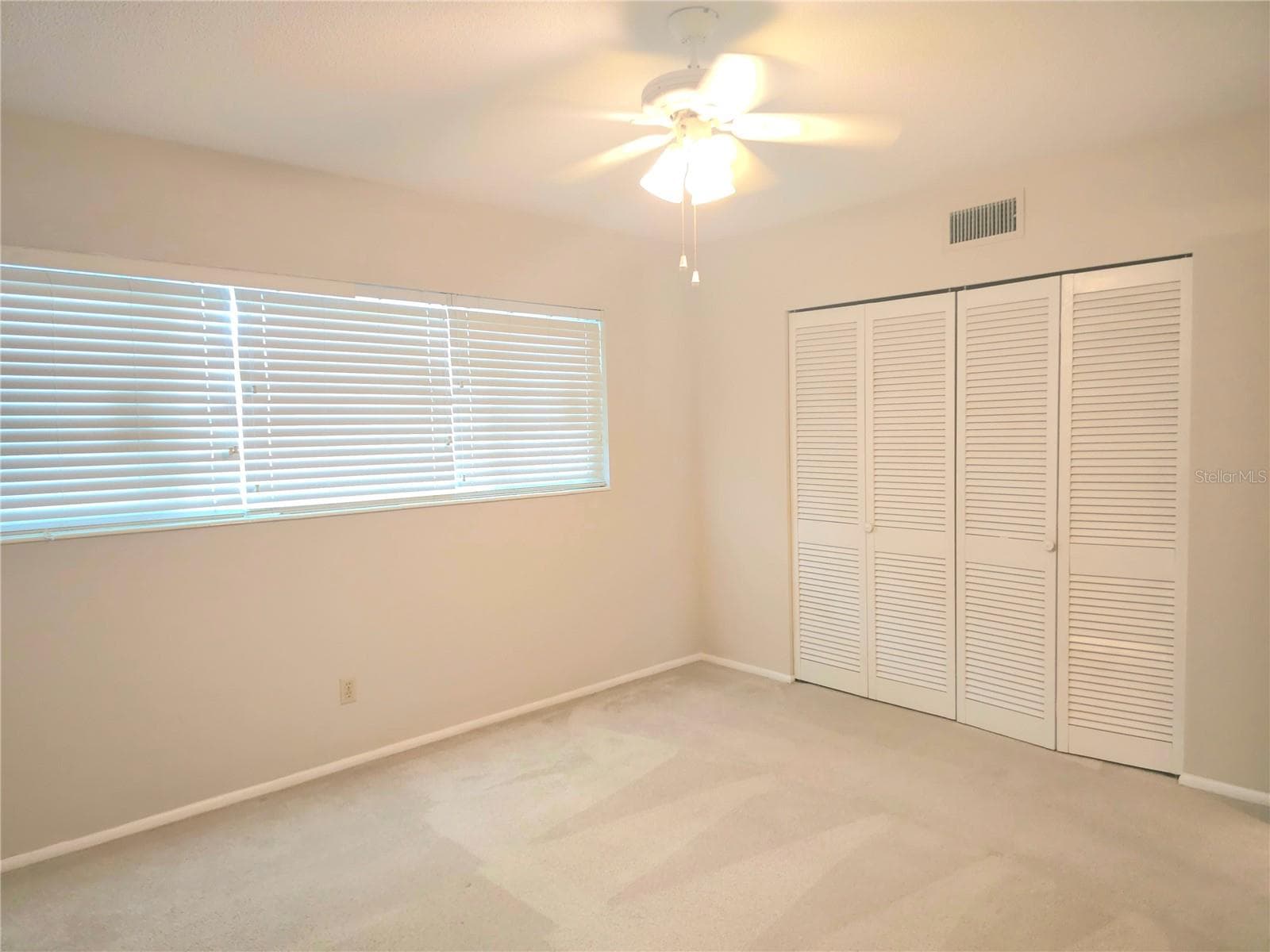 Condominium at 2070 WORLD PARKWAY BLVD #22, CLEARWATER, photo 23 of 70