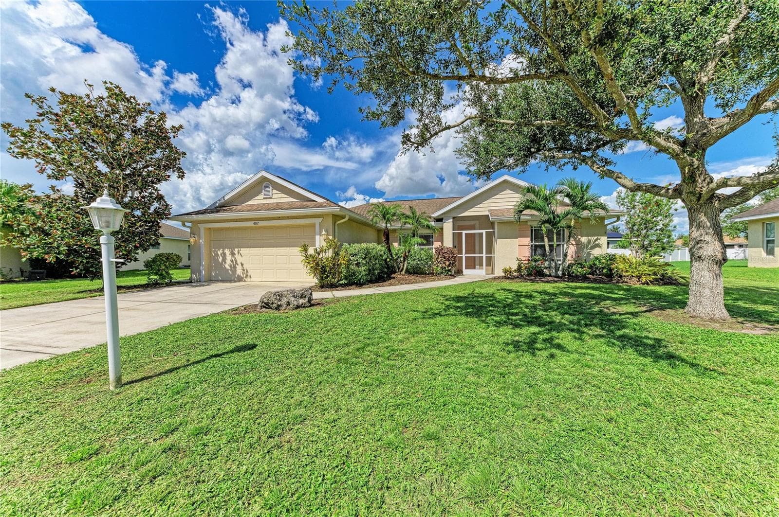 Single Family Residence at 4512 28TH AVE E, PALMETTO, photo 3 of 58