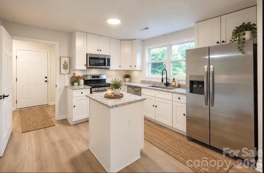 Single Family Residence at 1810 E Greenbriar Road, Statesville, photo 6 of 27