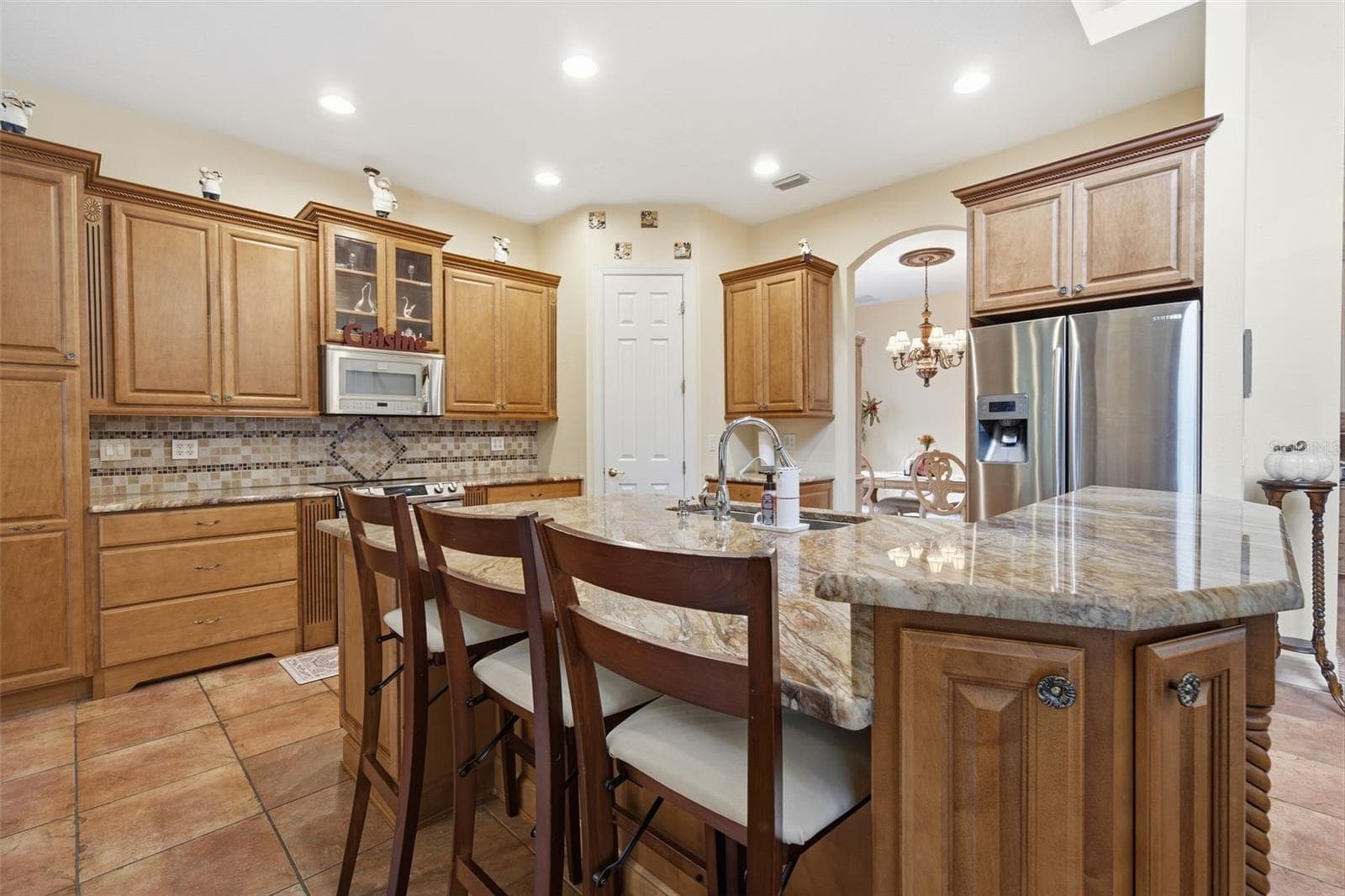 Single Family Residence at 18004 LANAI ISLE DR, TAMPA, photo 20 of 81