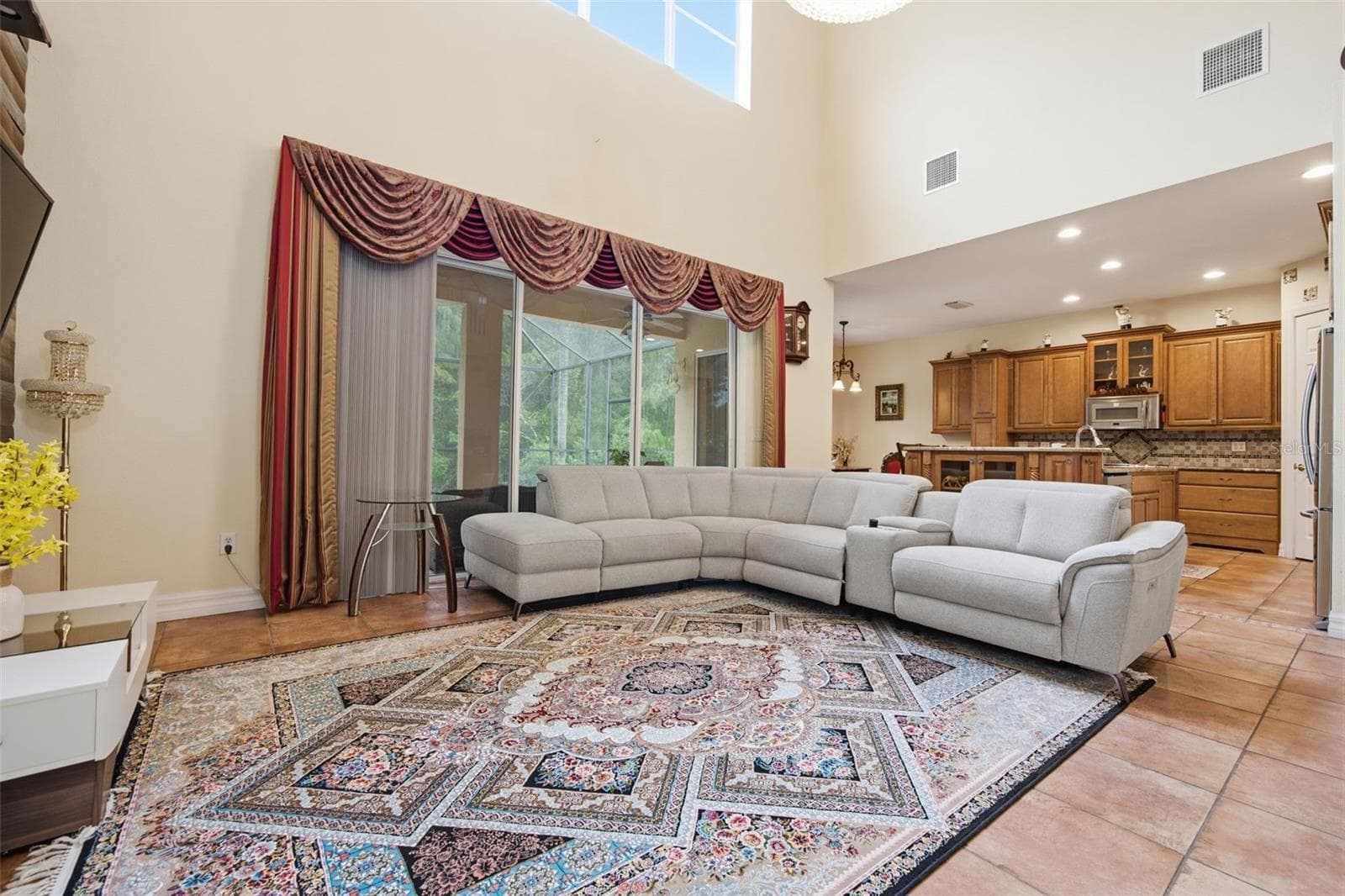 Single Family Residence at 18004 LANAI ISLE DR, TAMPA, photo 30 of 81