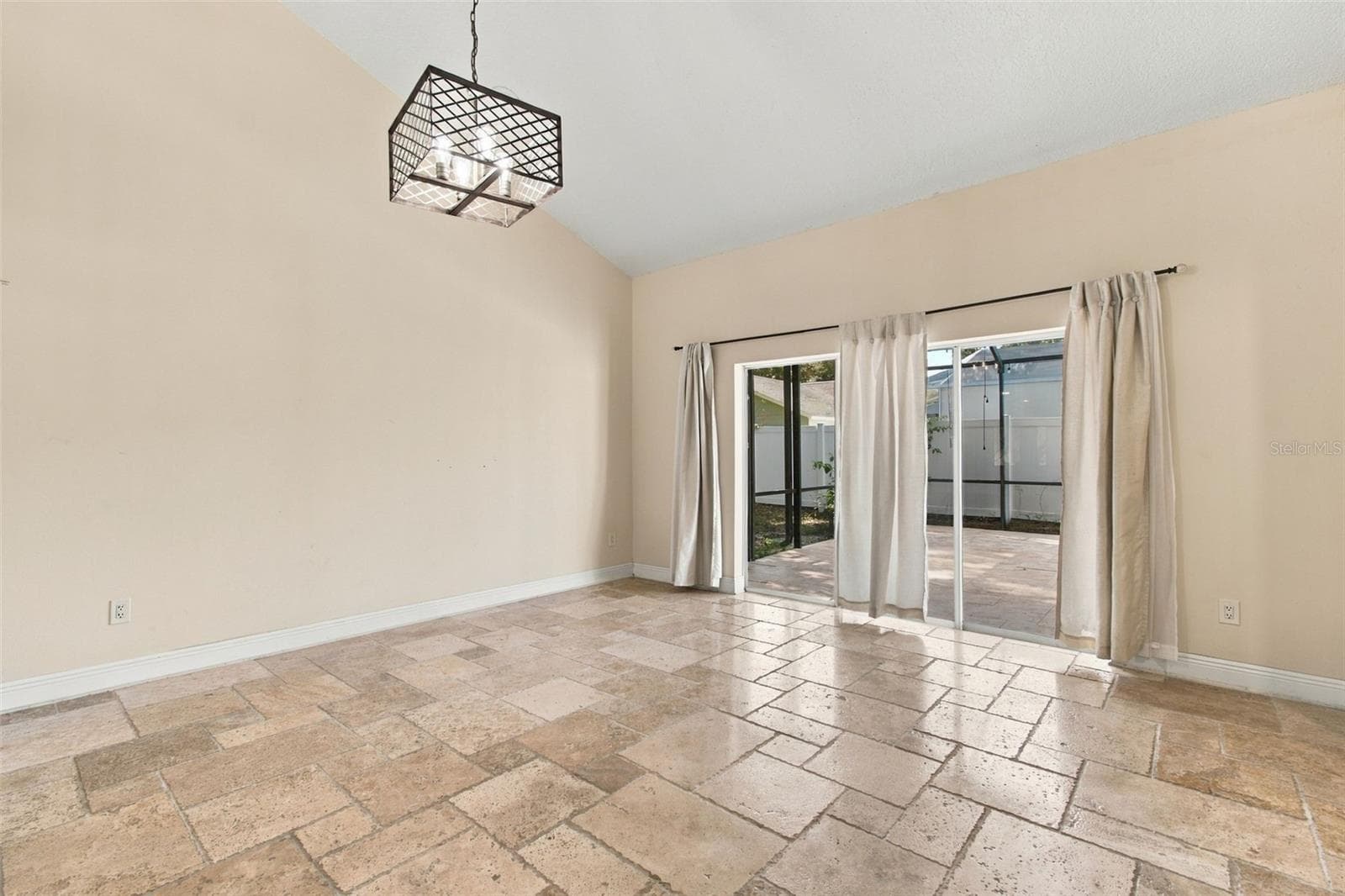 Single Family Residence at 5822 BITTER ORANGE AVE, TAMPA, photo 17 of 40
