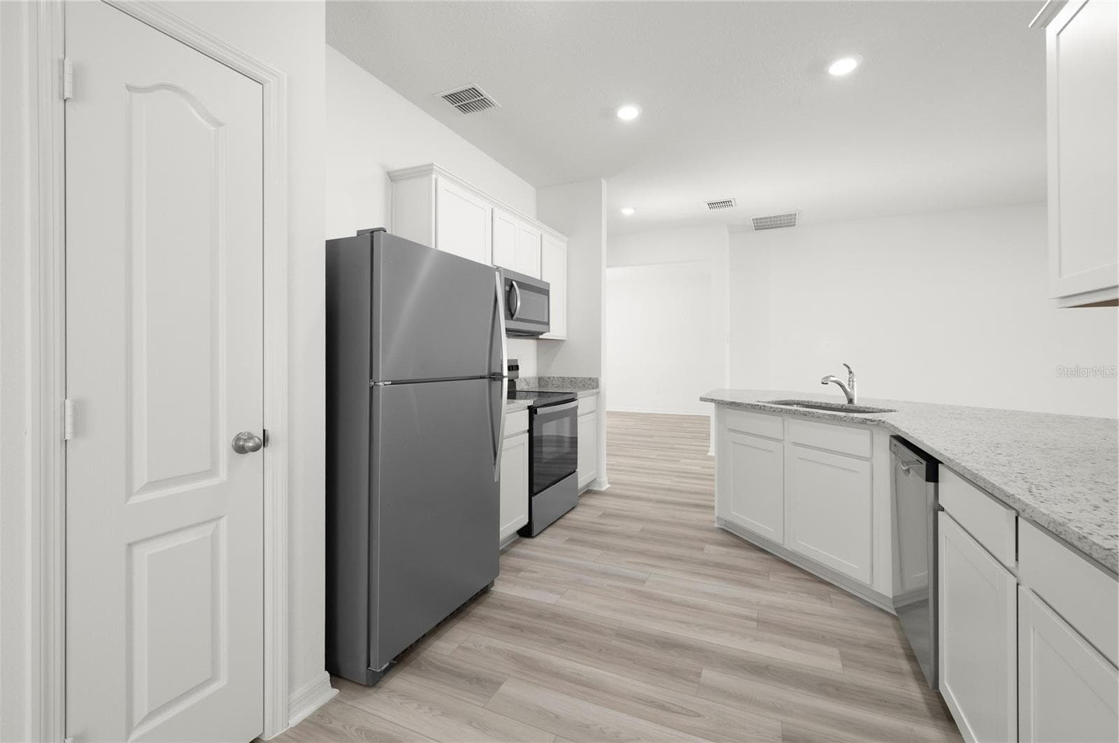Single Family Residence at 13202 TULA LOOP, ASTATULA, photo 6 of 24