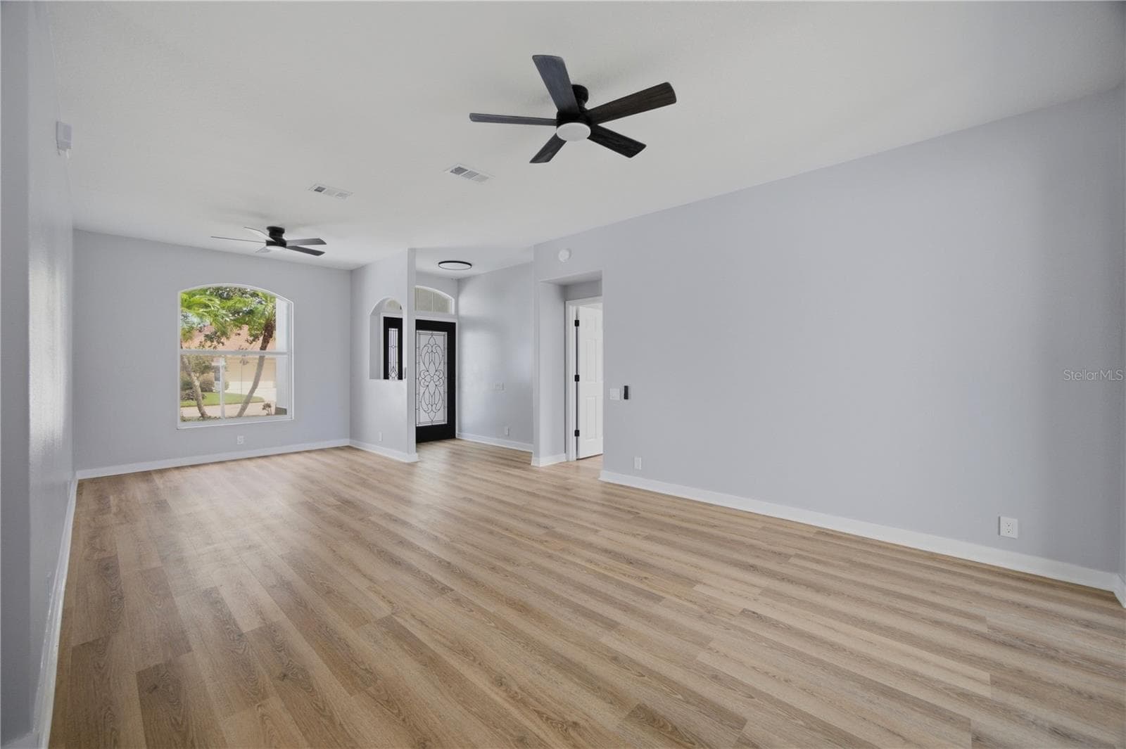 Single Family Residence at 518 HUNTER LN, BRADENTON, photo 12 of 54