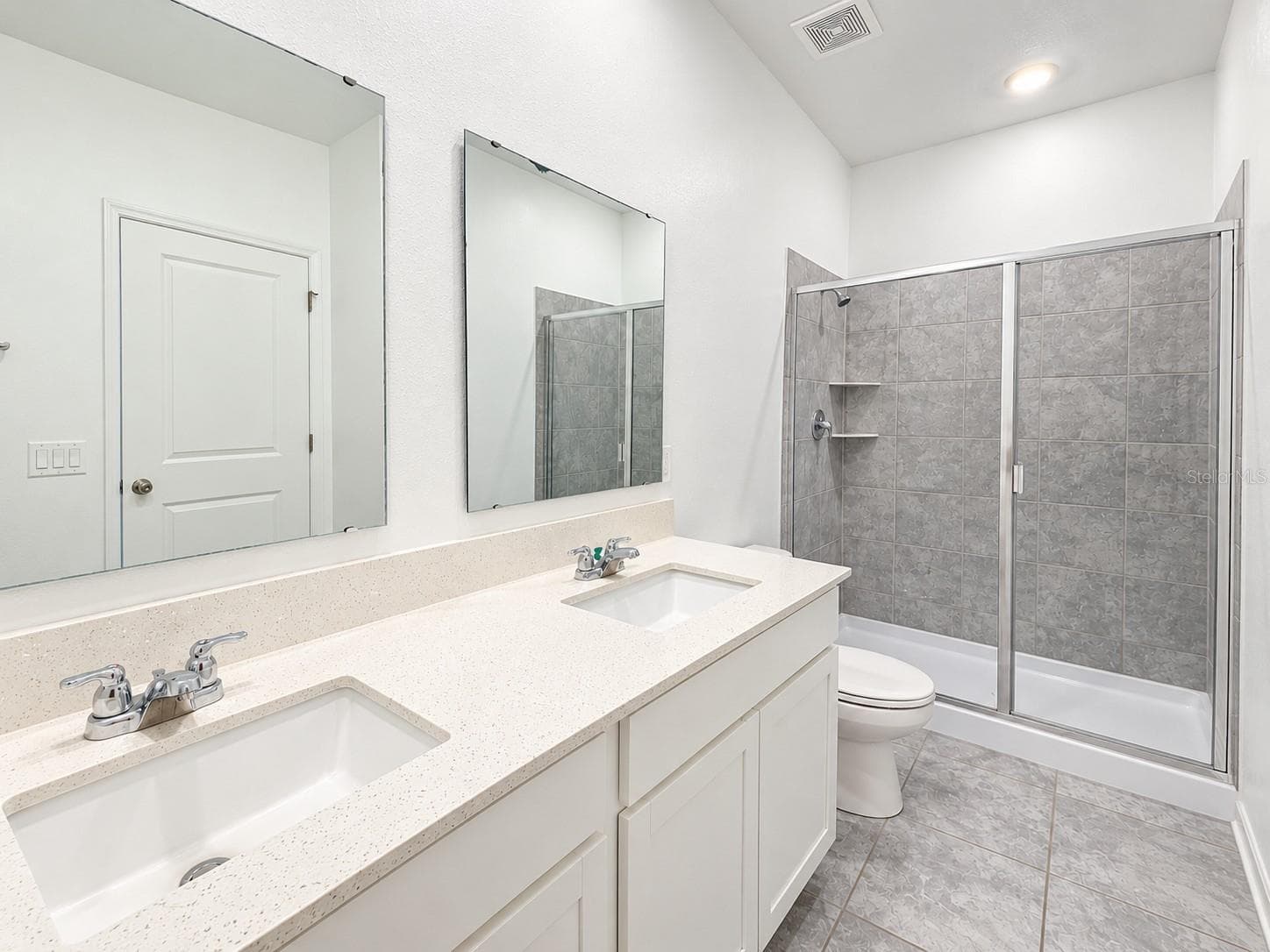 Primary bathroom - 546 HATTERAS RD, DAVENPORT