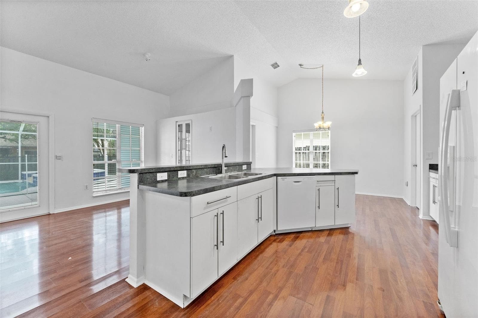 Single Family Residence at 1435 CLUB DR, TARPON SPRINGS, photo 8 of 45