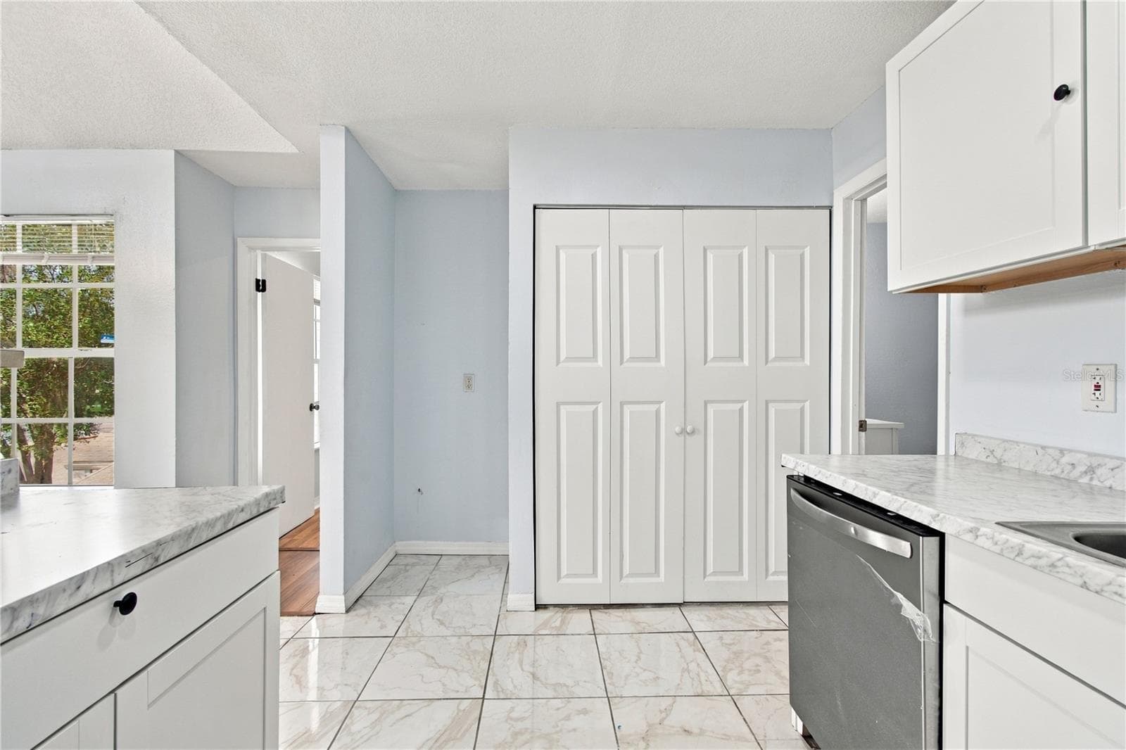 Condominium at 12291 ARMENIA GABLES CIR, TAMPA, photo 7 of 54