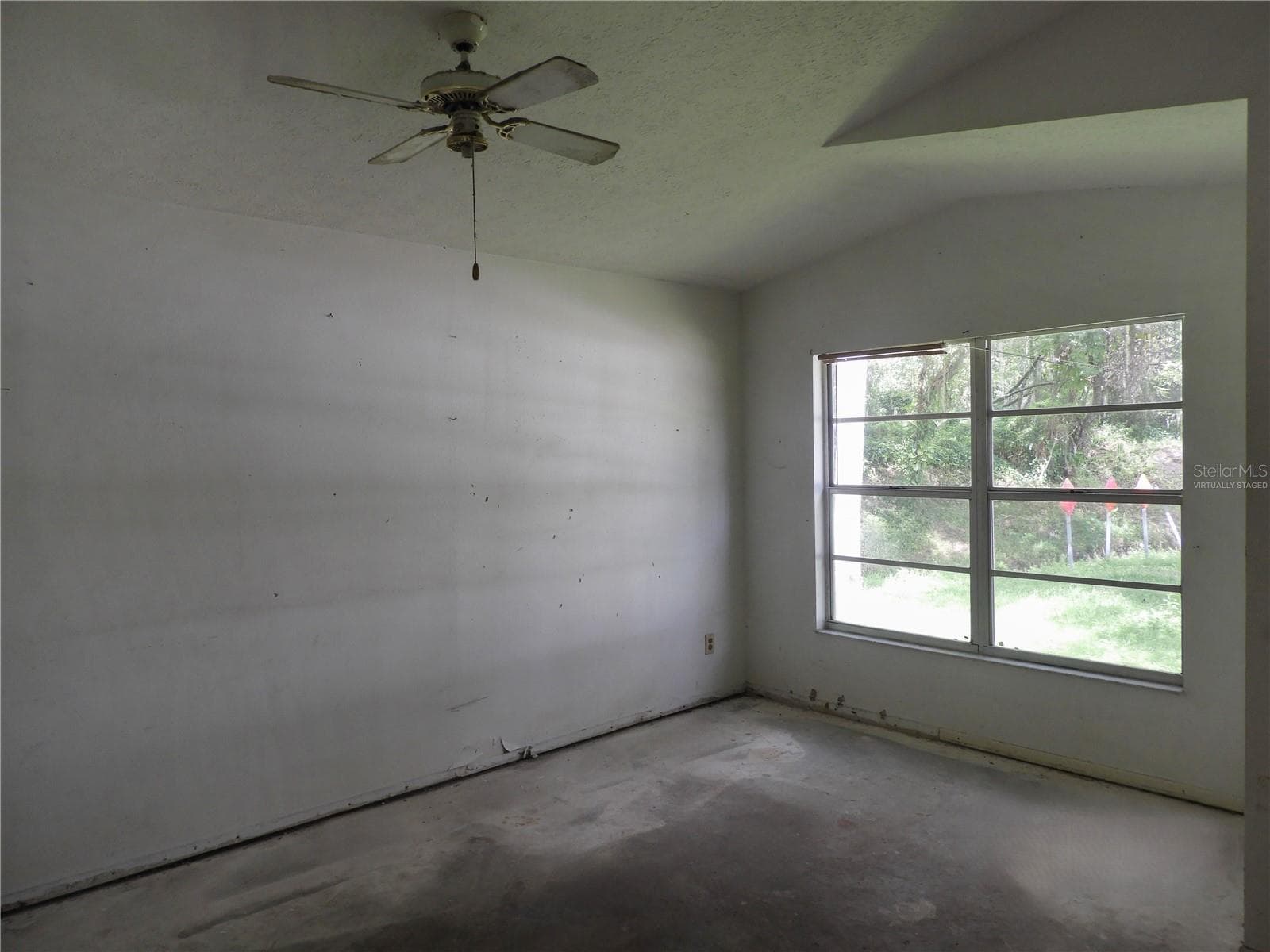 Virtually staged - 1211 NIAGARA ST, PLANT CITY