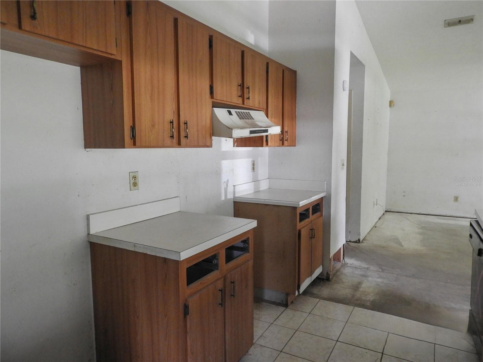 Virtually staged - 1211 NIAGARA ST, PLANT CITY