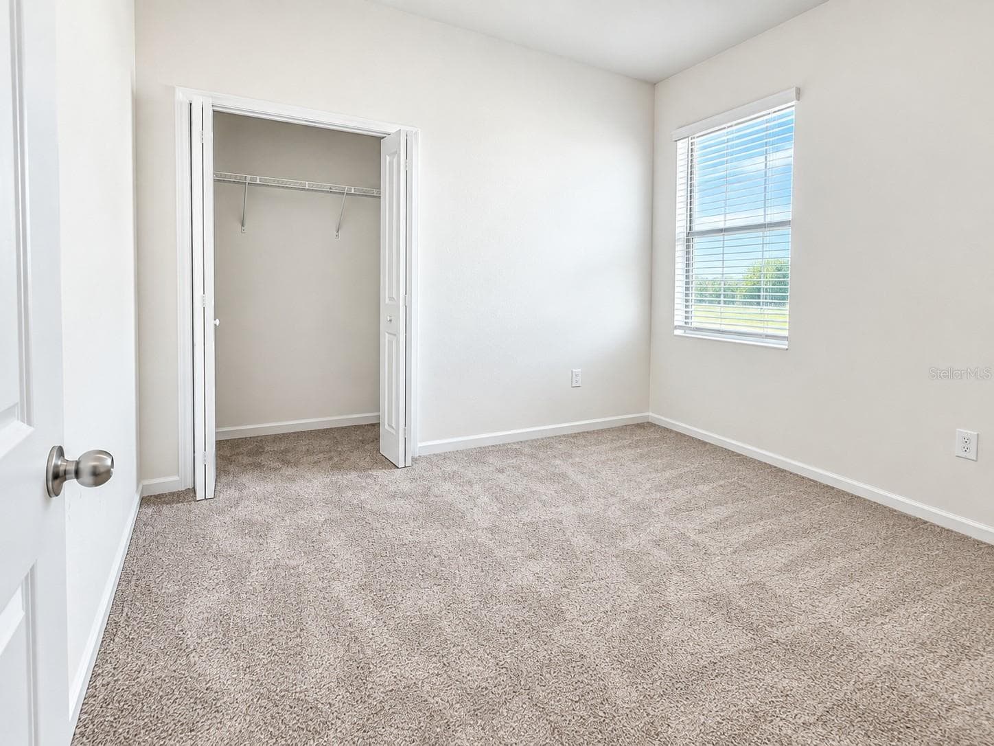 Studio Bedroom - 546 HATTERAS RD, DAVENPORT