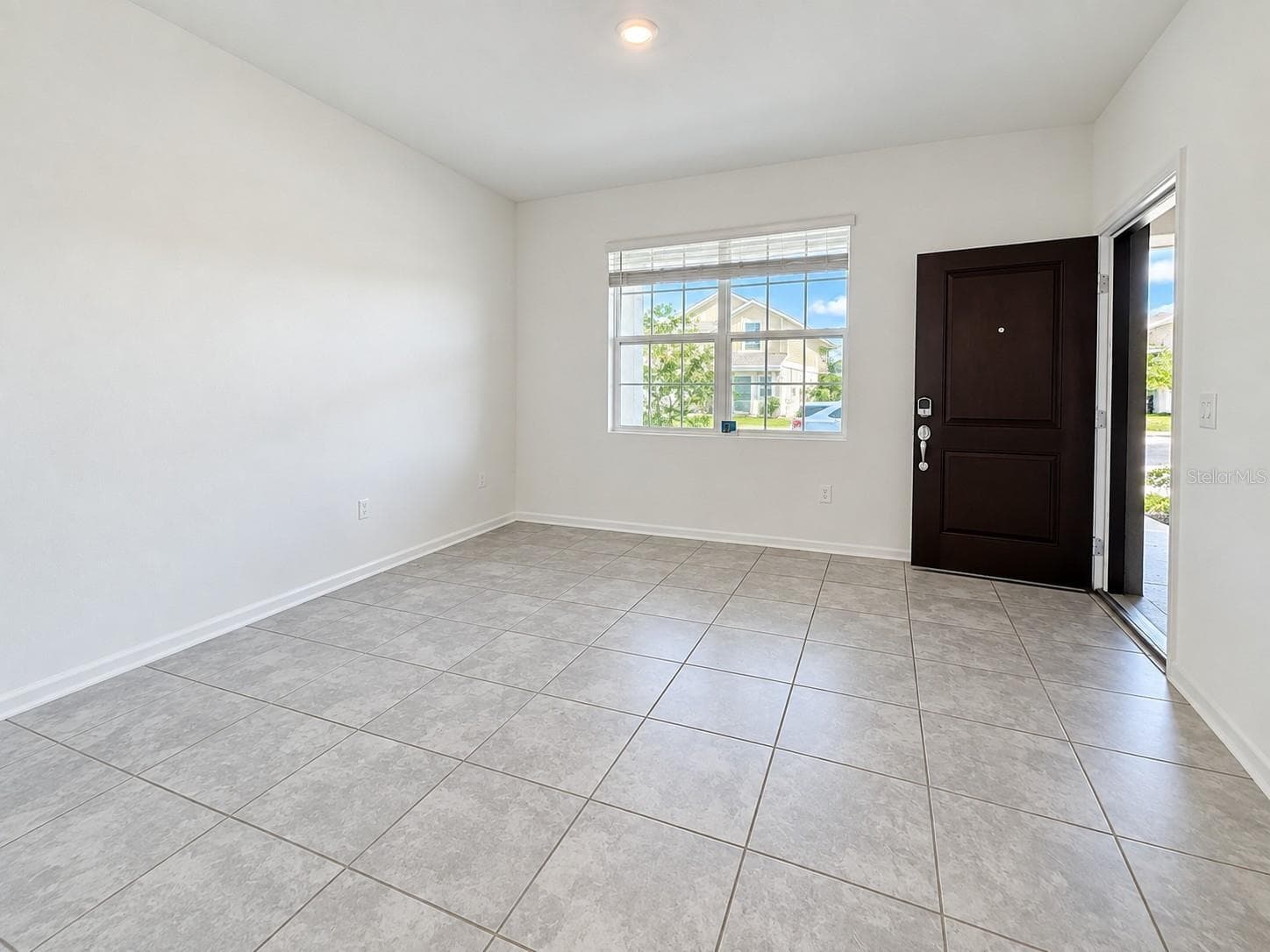 Studio living/dining - 546 HATTERAS RD, DAVENPORT