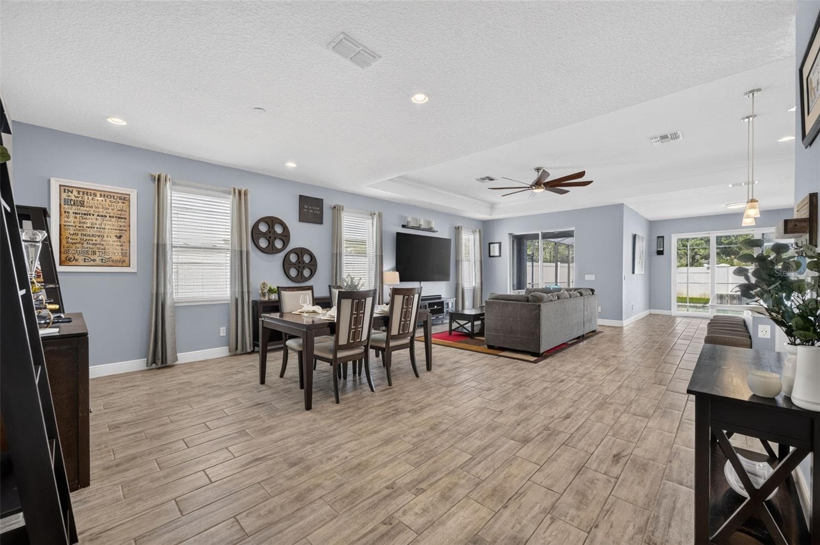 Single Family Residence at 14371 SHOCKLACH DR, WINTER GARDEN, photo 5 of 47