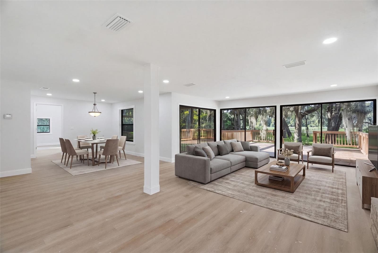 Virtually Staged - 15265 NW 46TH LN, CHIEFLAND