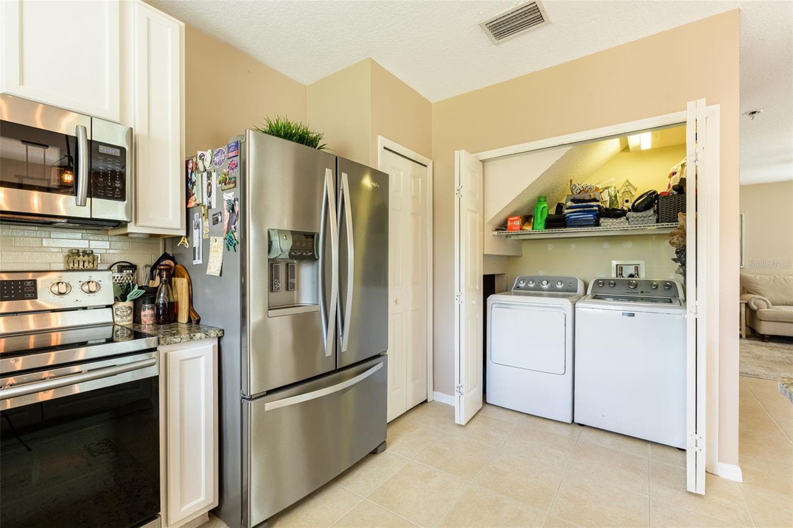 Townhouse at 14932 AMBERJACK TER, BRADENTON, photo 11 of 23