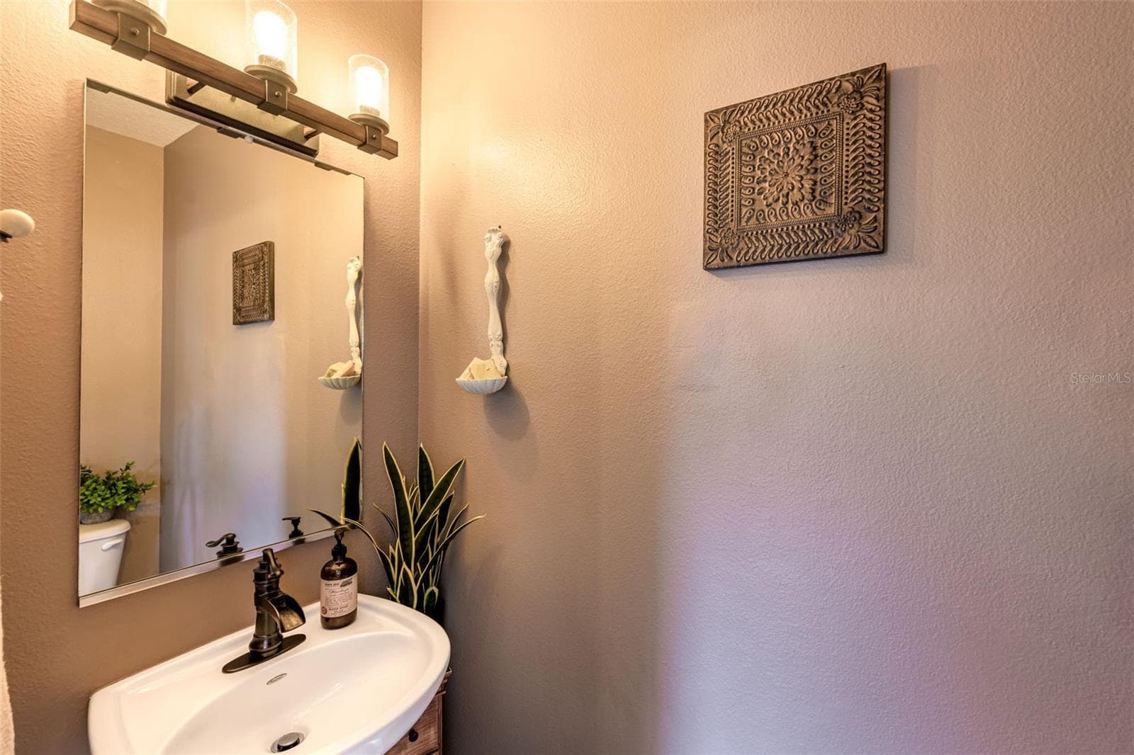 Townhouse at 14932 AMBERJACK TER, BRADENTON, photo 12 of 23