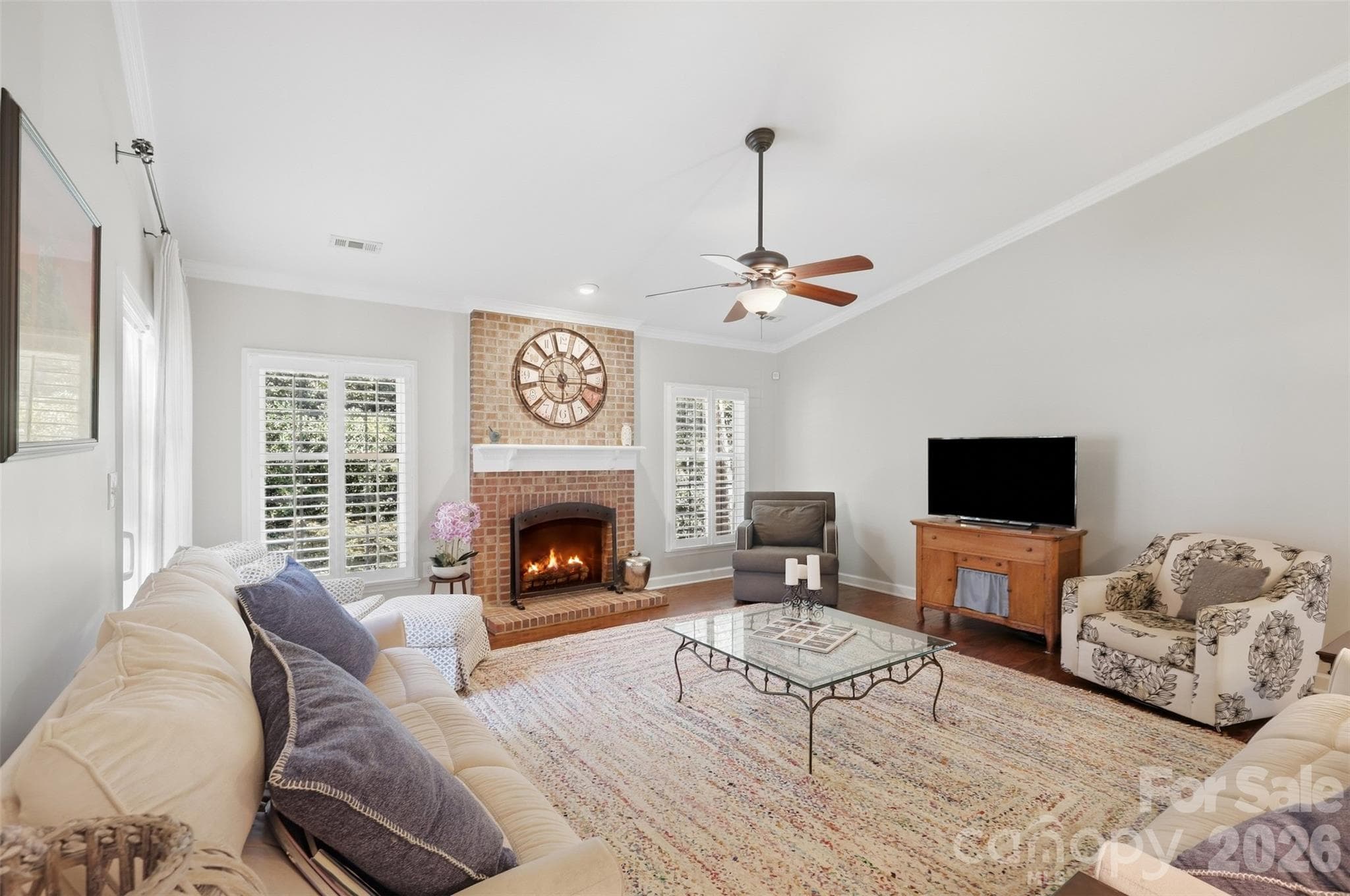 Single Family Residence at 4701 Dawnridge Drive, Charlotte, photo 2 of 18