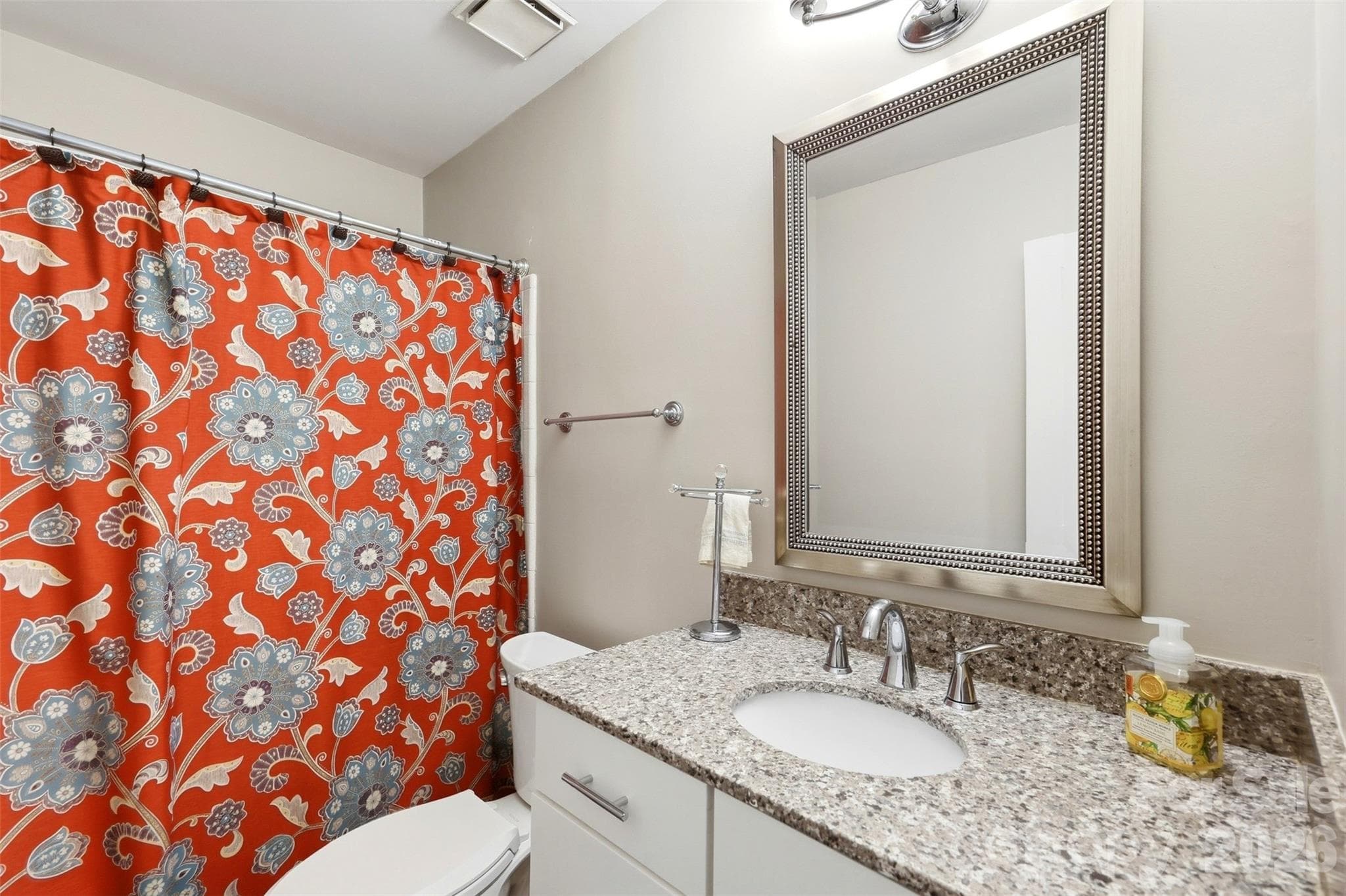 Single Family Residence at 4701 Dawnridge Drive, Charlotte, photo 13 of 18