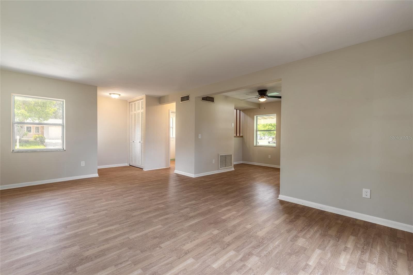 Single Family Residence at 1318 KILLIAN ST, DAYTONA BEACH, photo 7 of 41