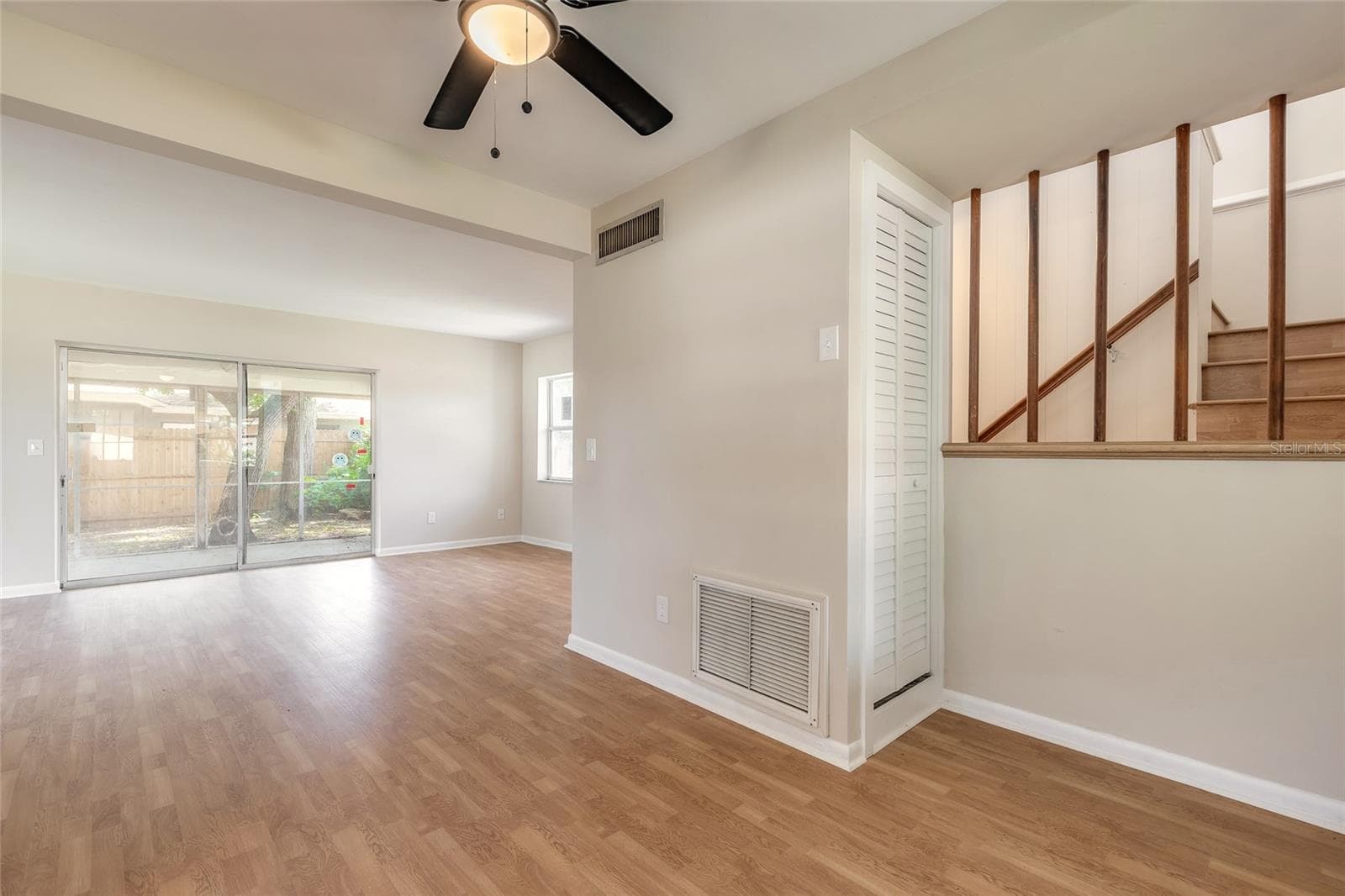 Single Family Residence at 1318 KILLIAN ST, DAYTONA BEACH, photo 10 of 41