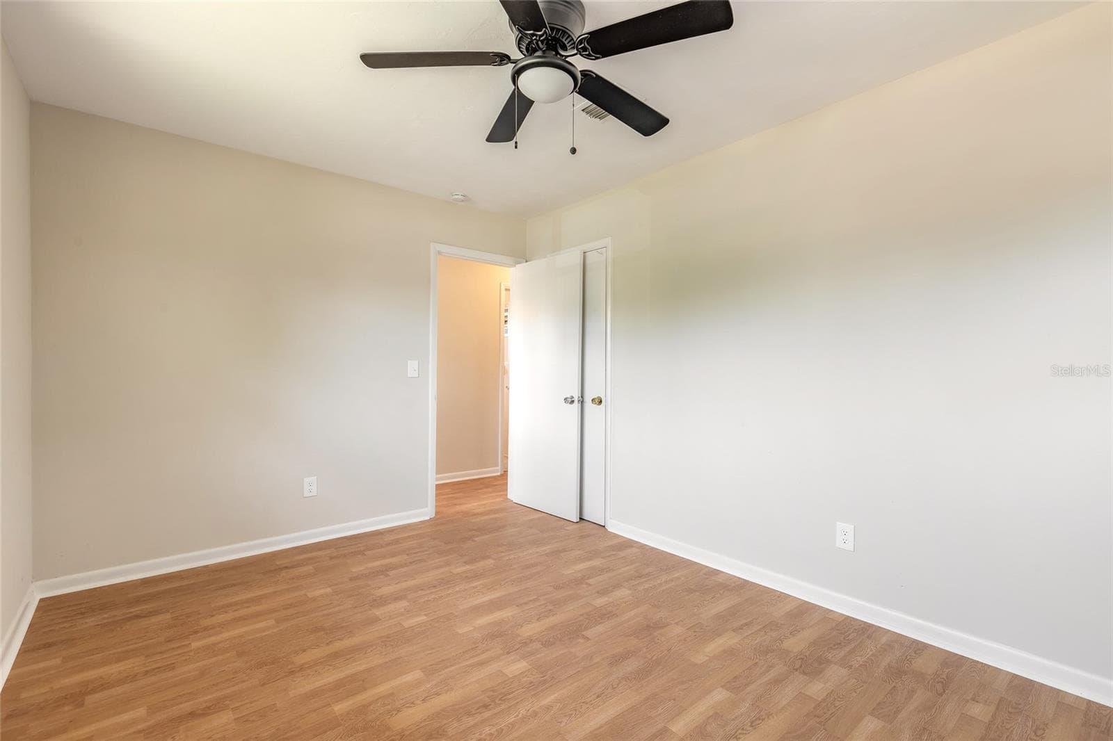 Single Family Residence at 1318 KILLIAN ST, DAYTONA BEACH, photo 18 of 41