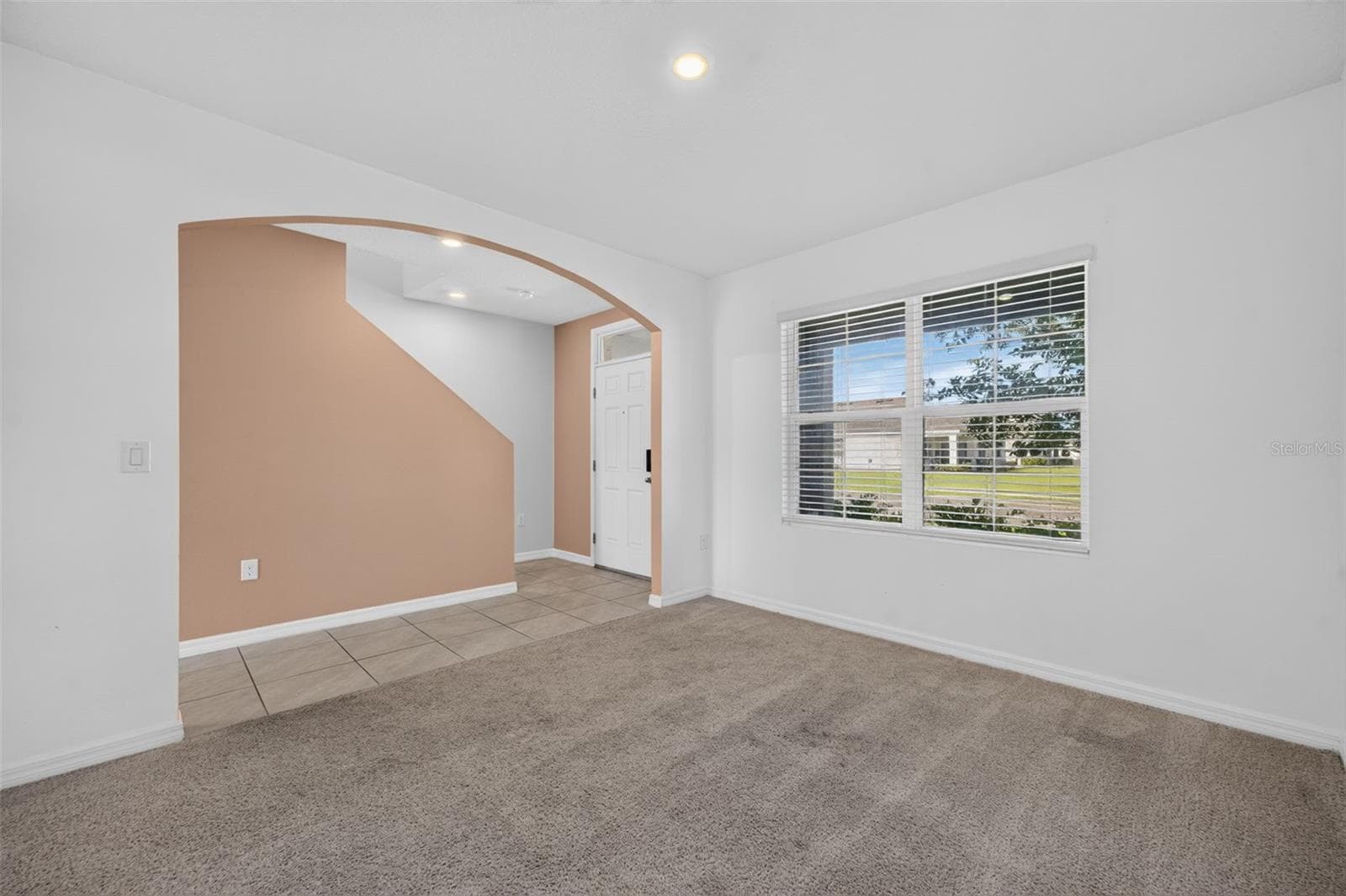Single Family Residence at 3042 BETHPAGE LOOP, MOUNT DORA, photo 6 of 41