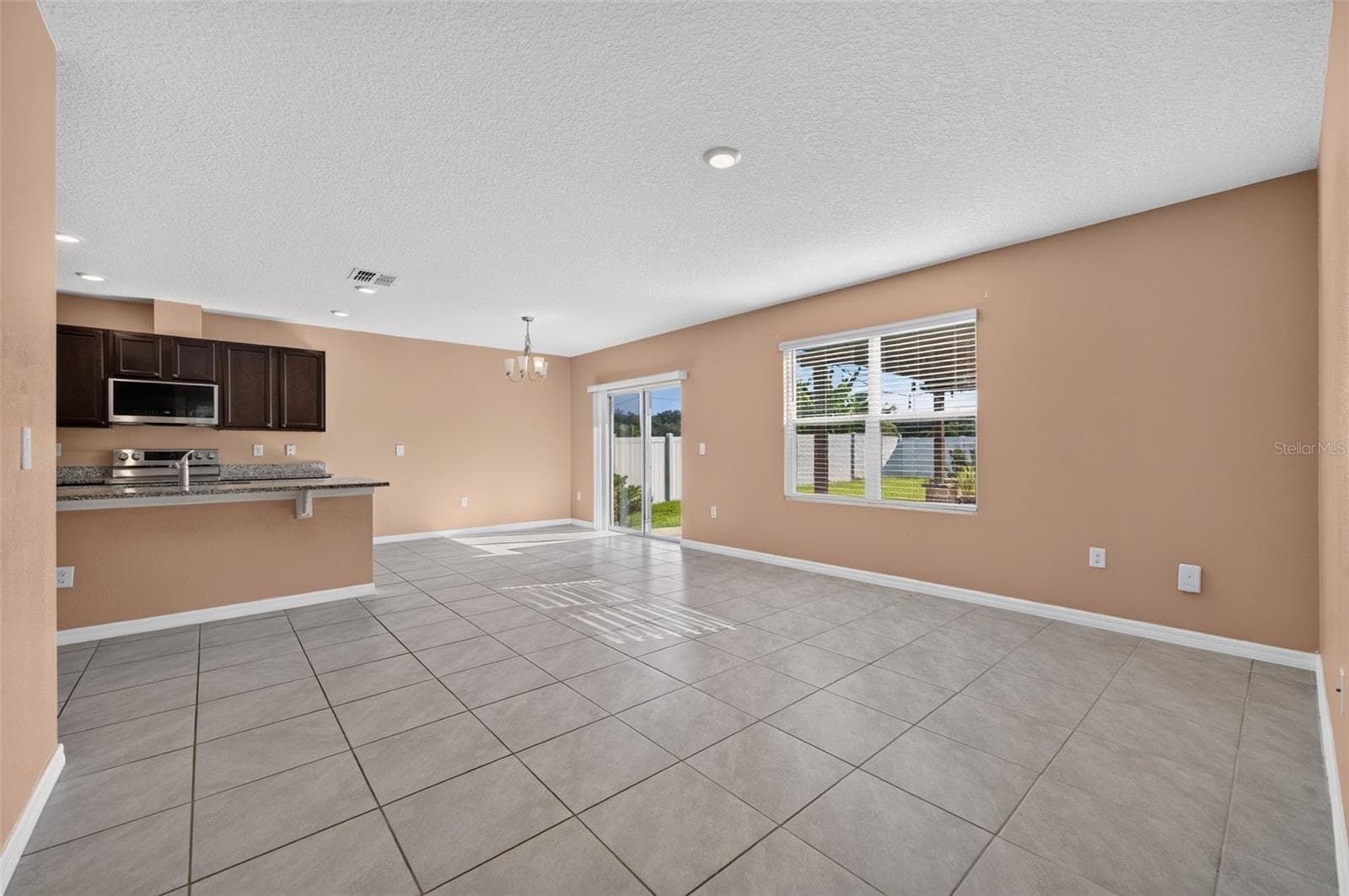 Single Family Residence at 3042 BETHPAGE LOOP, MOUNT DORA, photo 19 of 41