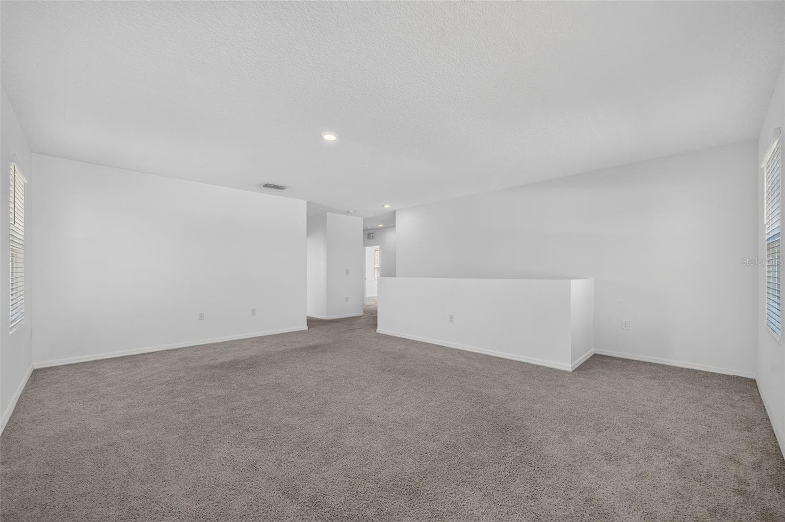 Single Family Residence at 3042 BETHPAGE LOOP, MOUNT DORA, photo 28 of 41