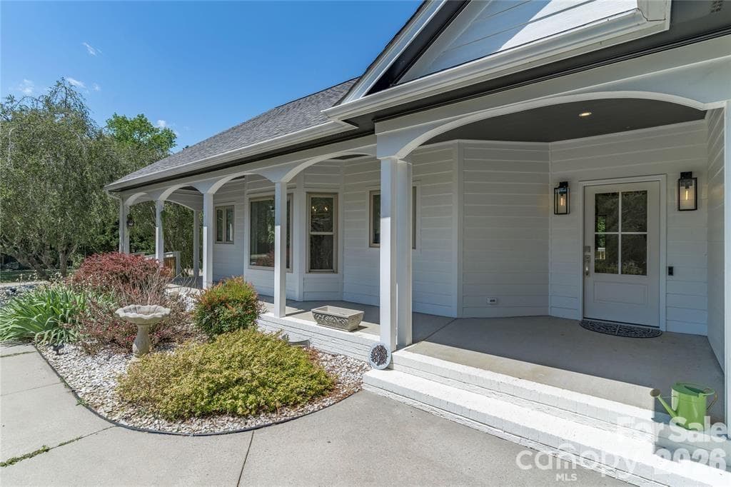 Single Family Residence at 13033 Asbury Chapel Road, Huntersville, photo 25 of 38