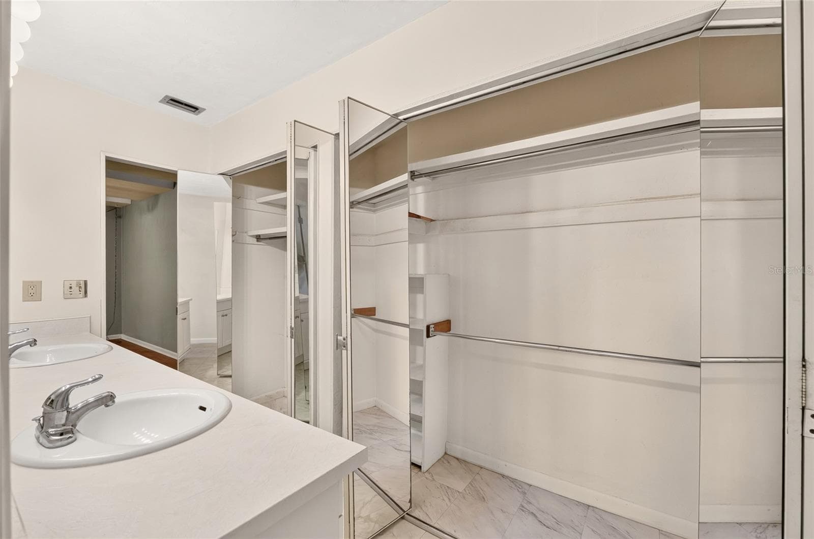 Primary Bathroom - Lots of Storage - 2809 NW 35TH PL, GAINESVILLE