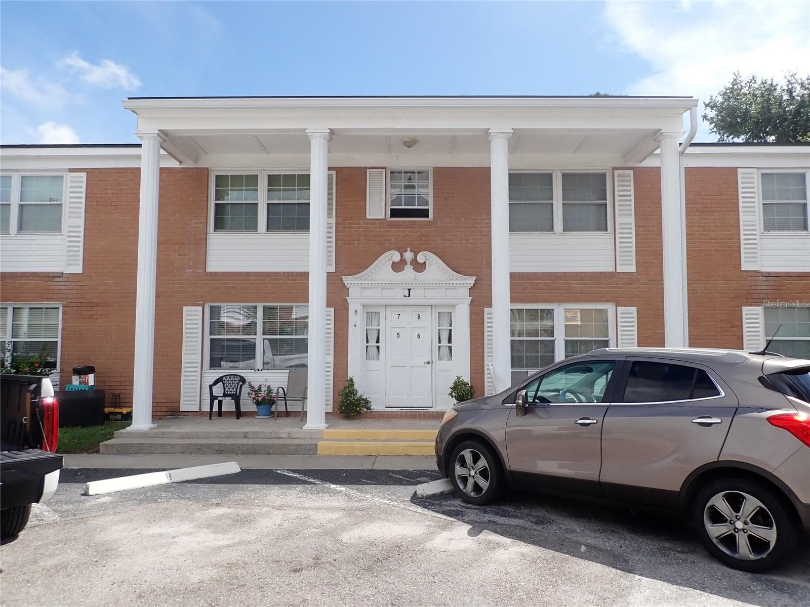 4158 TAMIAMI TRL #J5