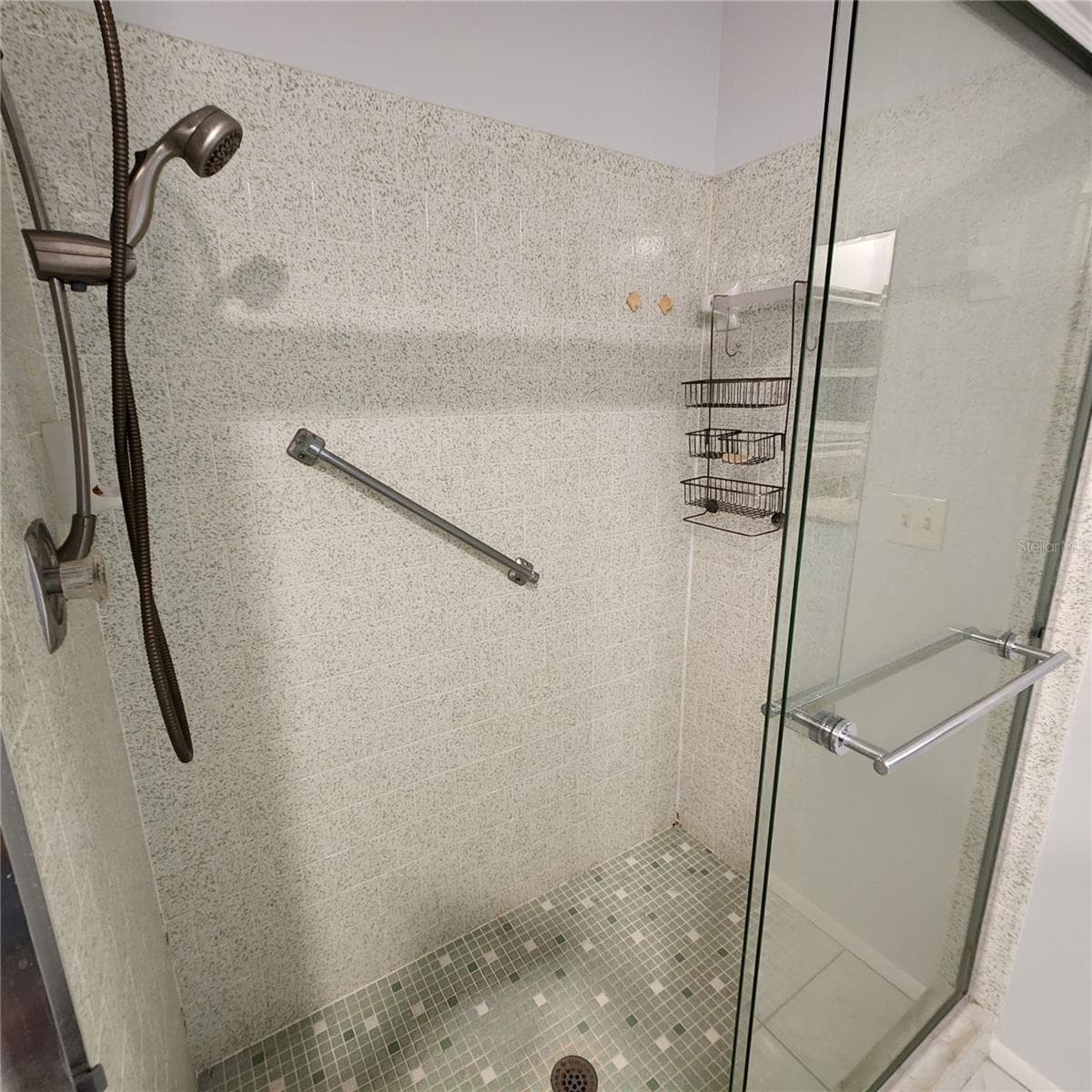 Primary bath shower - 49 SANDSTONE CIR, VENICE
