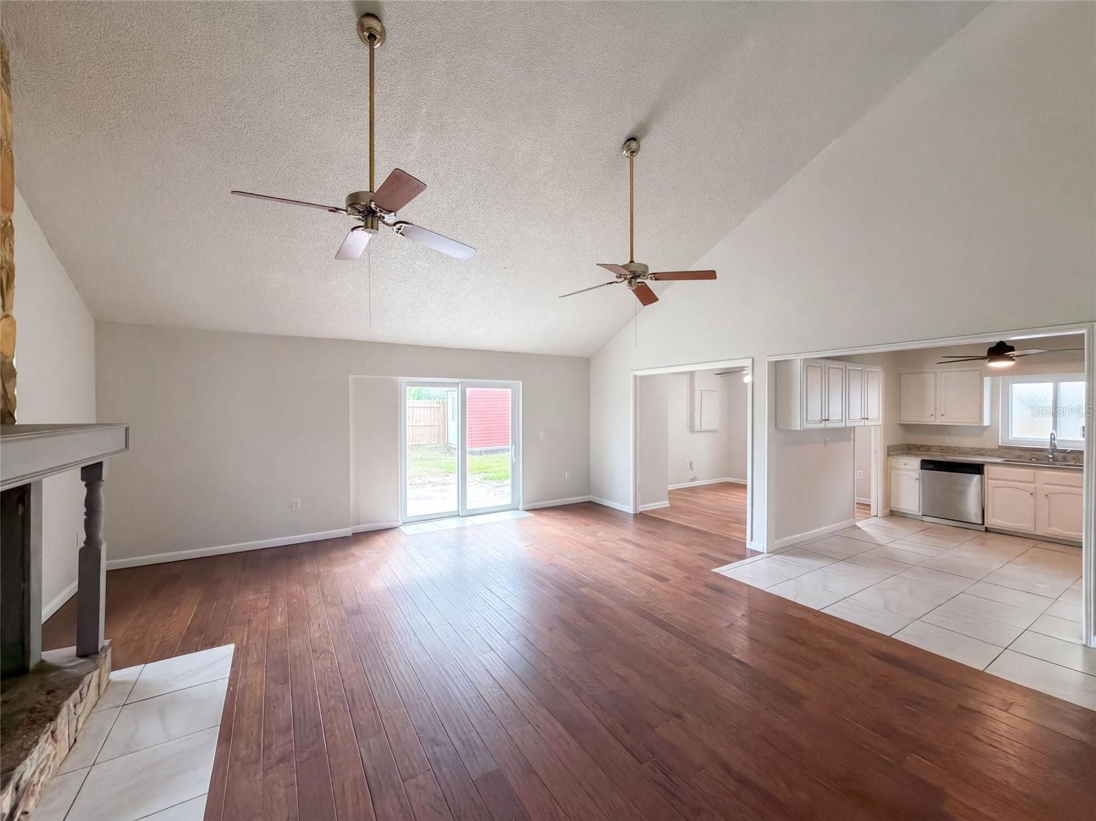 Single Family Residence at 4610 DEVON AVE, LAKELAND, photo 8 of 19