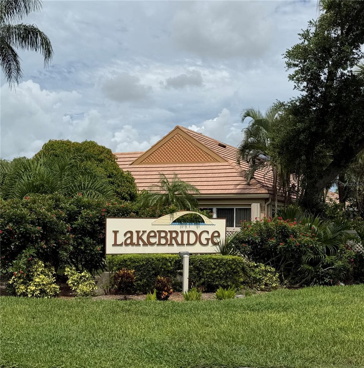 Make Lakebridge your new community - 3606 57TH AVENUE DR W, BRADENTON