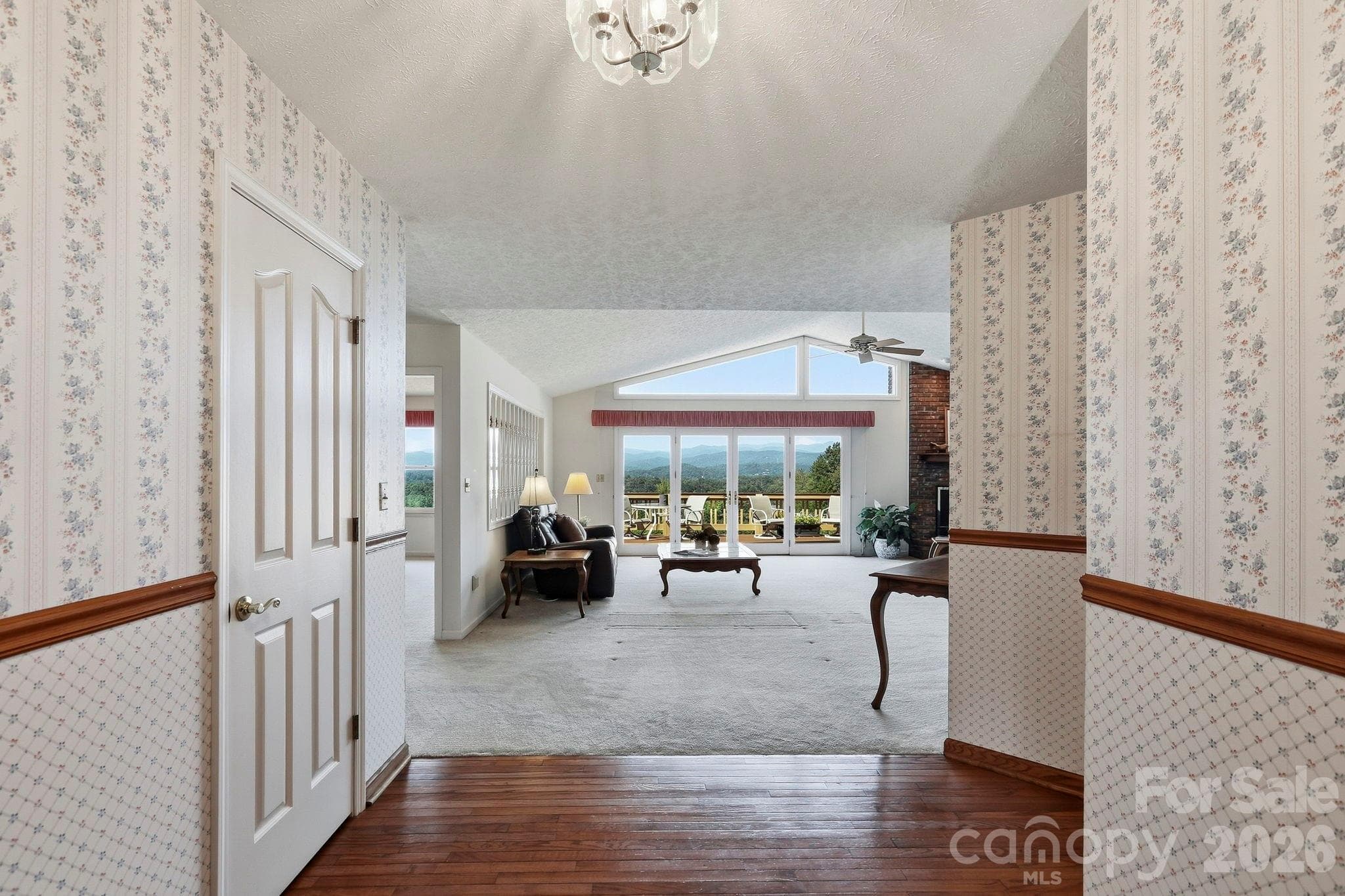 Inviting entryway, bright natural light - 244 Mountain Valley Drive, Hendersonville