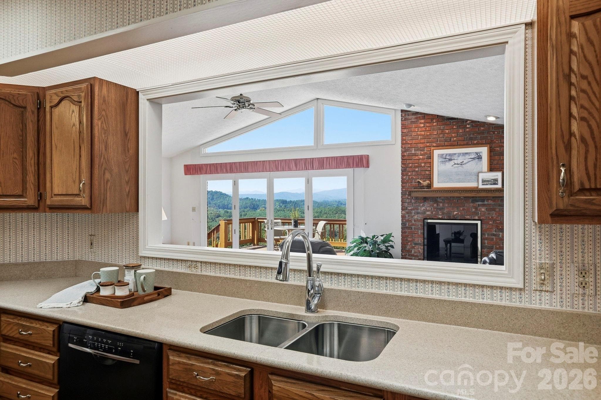 Plentiful storage and counter space - 244 Mountain Valley Drive, Hendersonville