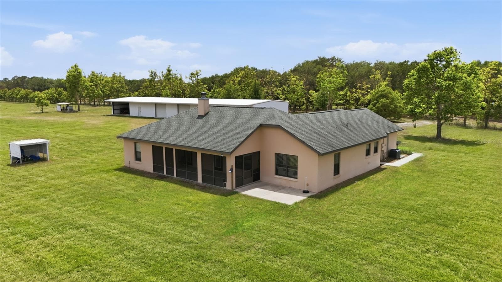 Single Family Residence at 14433 LAKE YALE RD, UMATILLA, photo 6 of 40