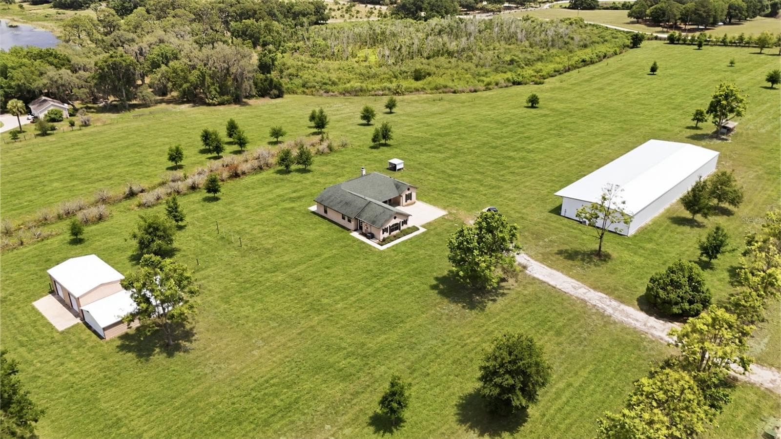 Single Family Residence at 14433 LAKE YALE RD, UMATILLA, photo 37 of 40