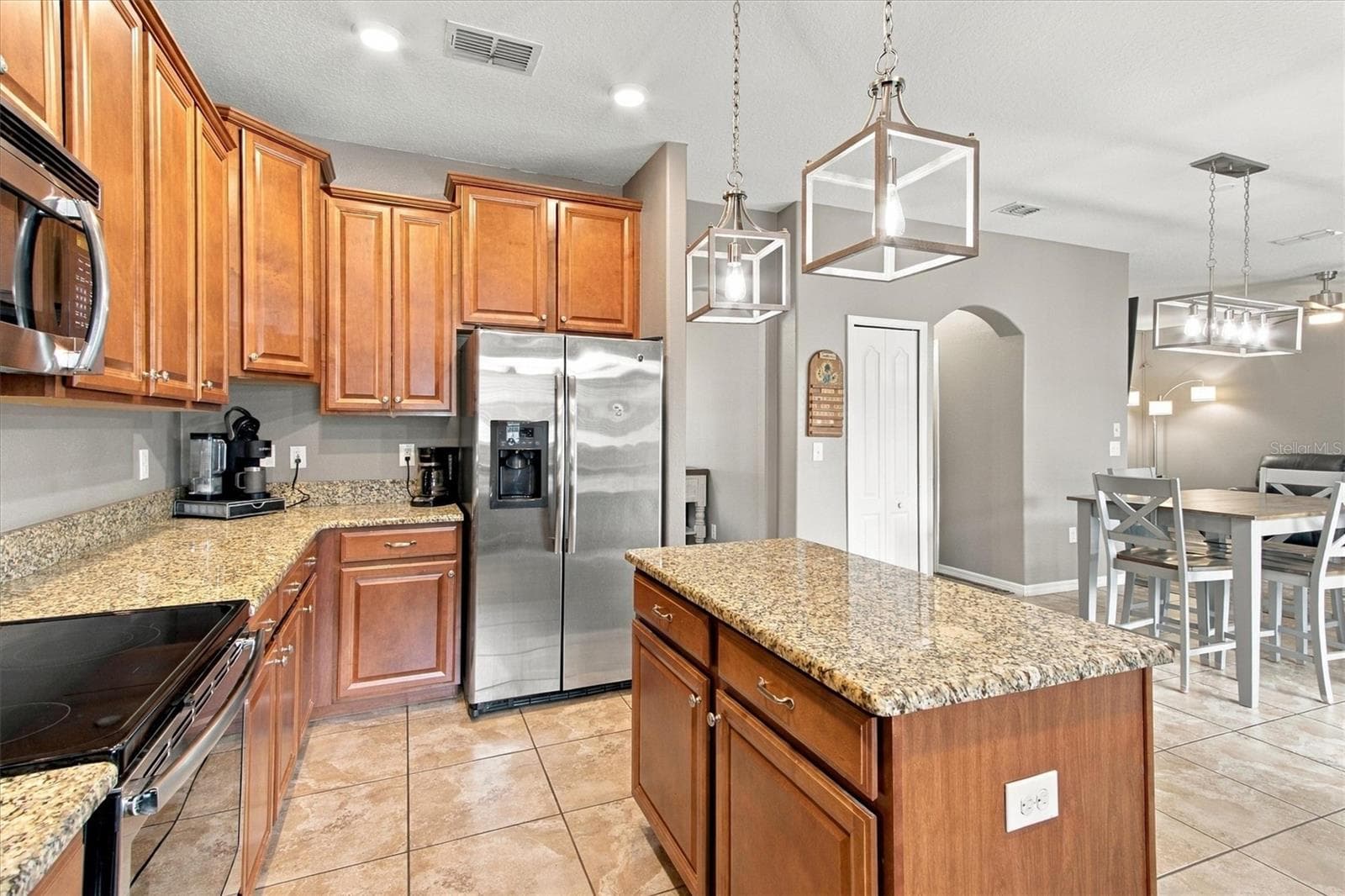 Single Family Residence at 5842 RUTHERFORD RD, MOUNT DORA, photo 7 of 43