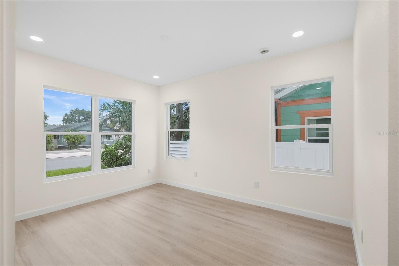 First floor bedroom - 2142 5TH AVE N, ST PETERSBURG