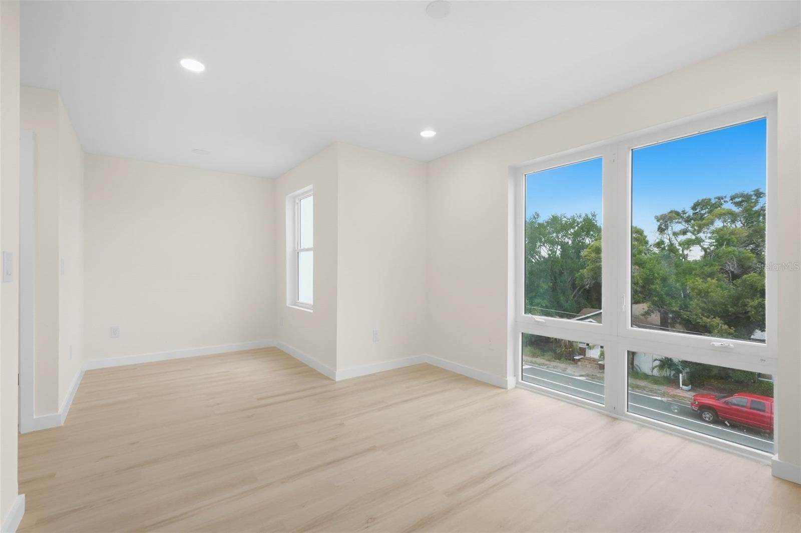3rd floor - 2nd bedroom - 2142 5TH AVE N, ST PETERSBURG