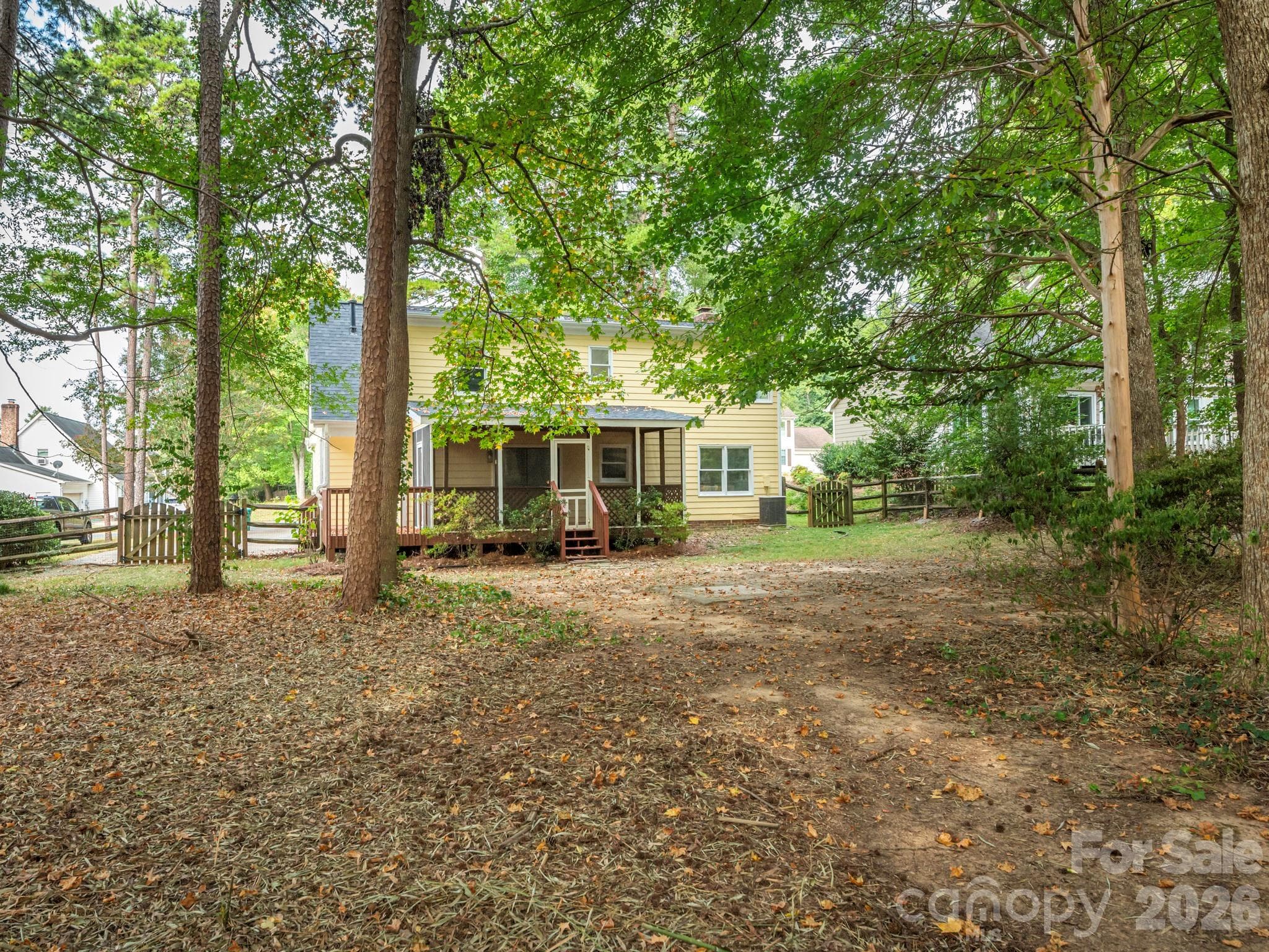 Single Family Residence at 2612 Heathershire Lane, Matthews, photo 12 of 35
