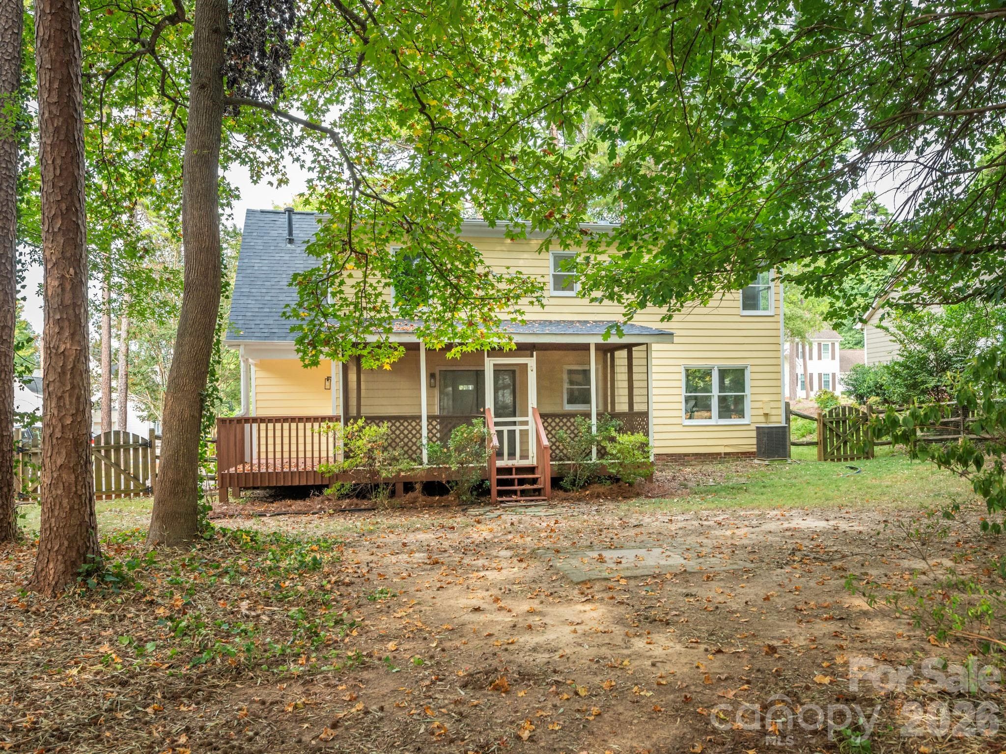Single Family Residence at 2612 Heathershire Lane, Matthews, photo 13 of 35