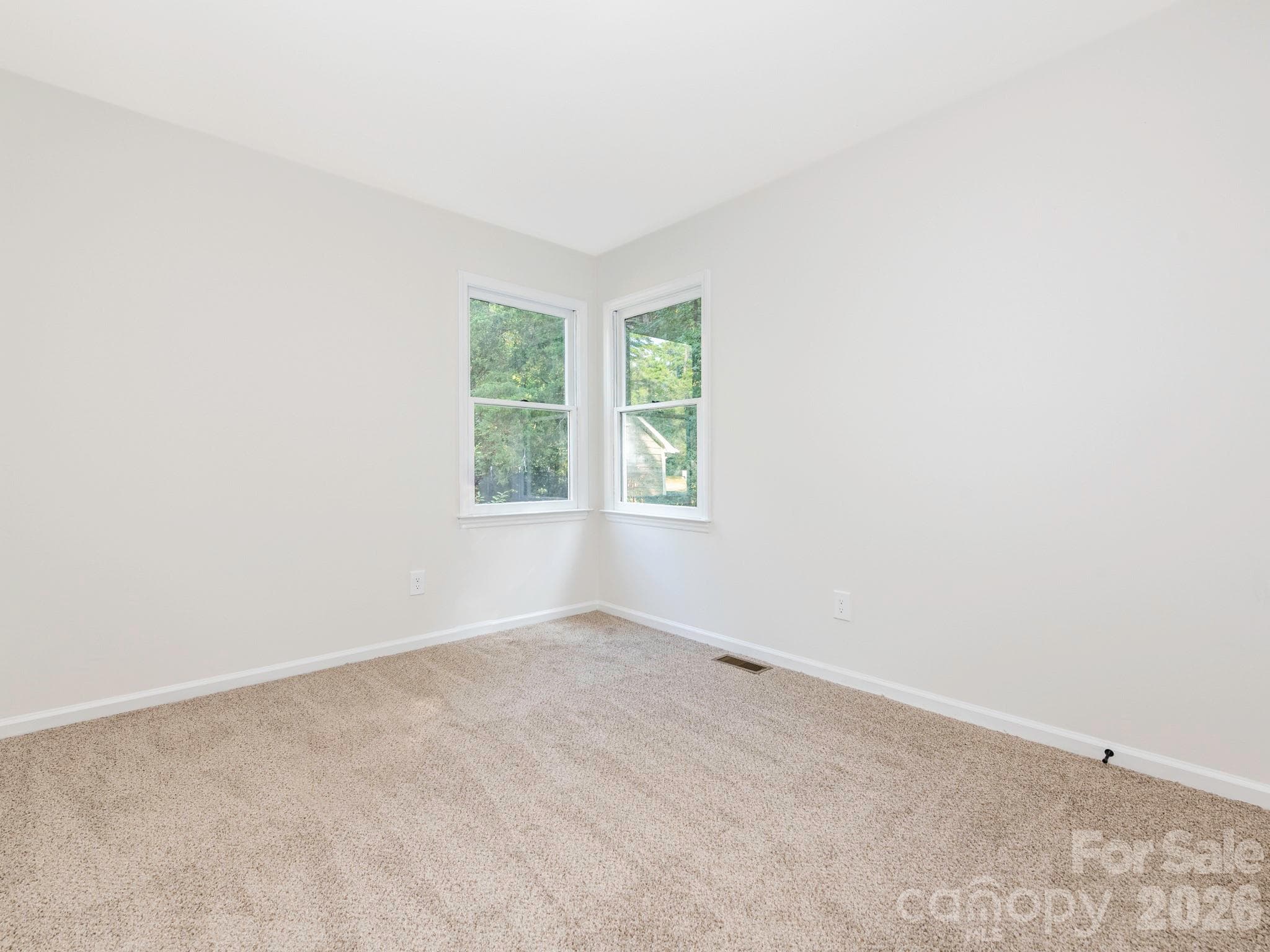 Single Family Residence at 2612 Heathershire Lane, Matthews, photo 32 of 35